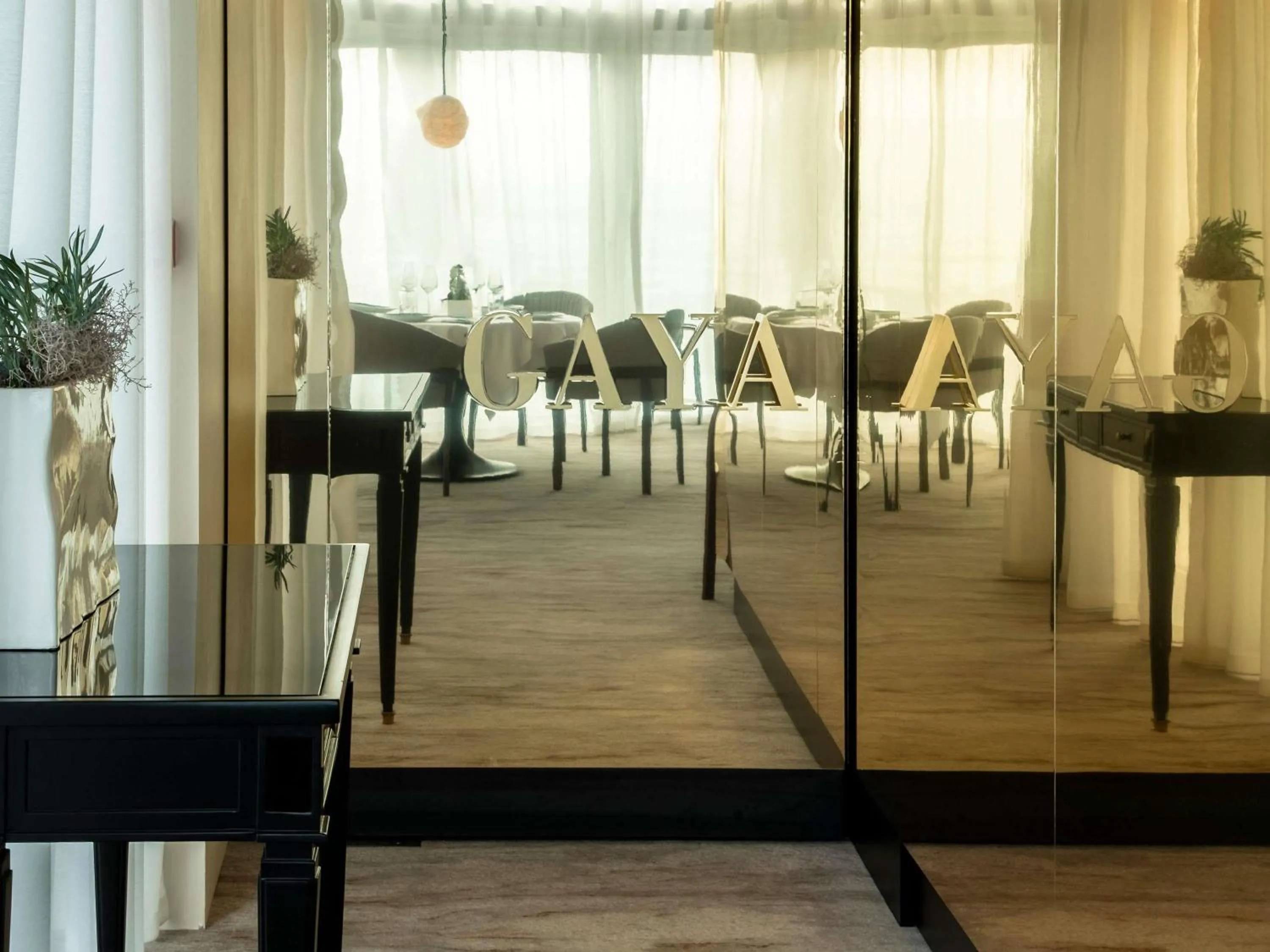 Restaurant/places to eat in La Grande Terrasse Hotel & Spa La Rochelle - MGallery Collection