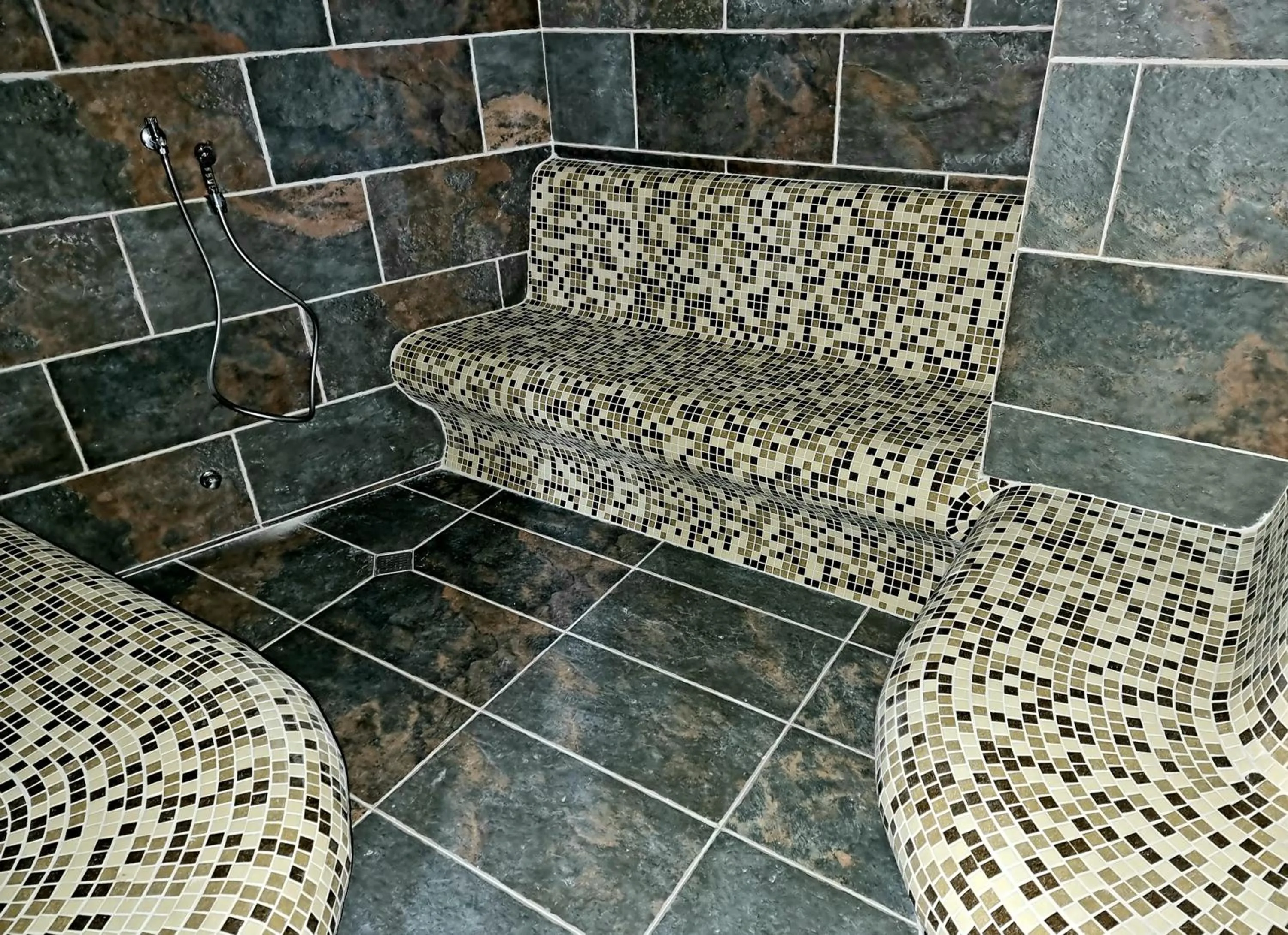 Steam room in BOUTIQUE Hotel ENTRY E