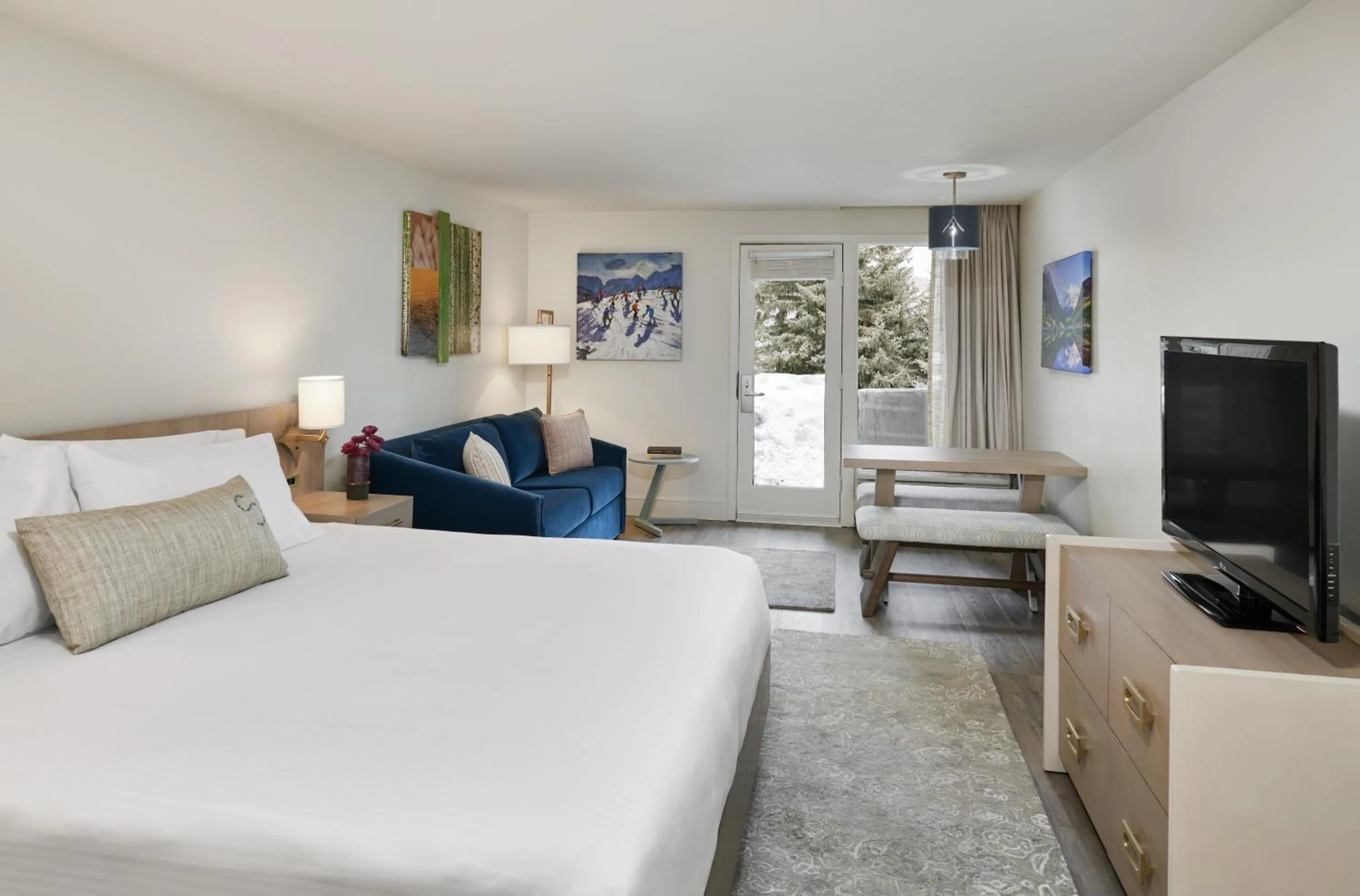 Bed in The Inn at Aspen