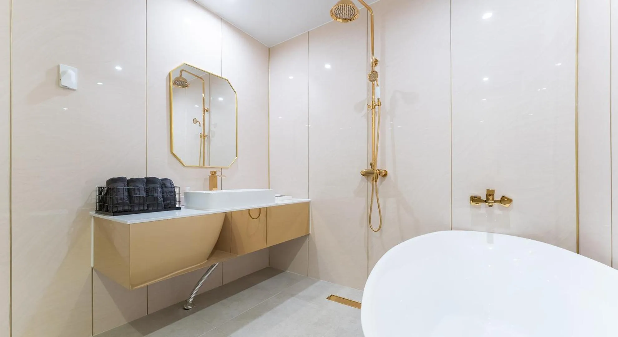 Hot Tub in Denbasta forest Hotel