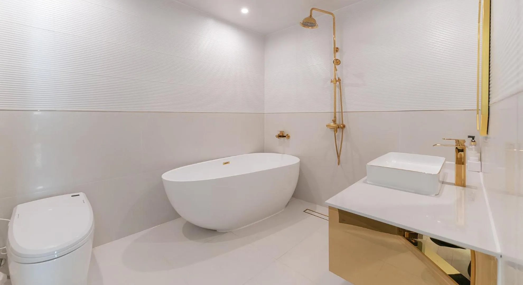 Hot Tub in Denbasta forest Hotel