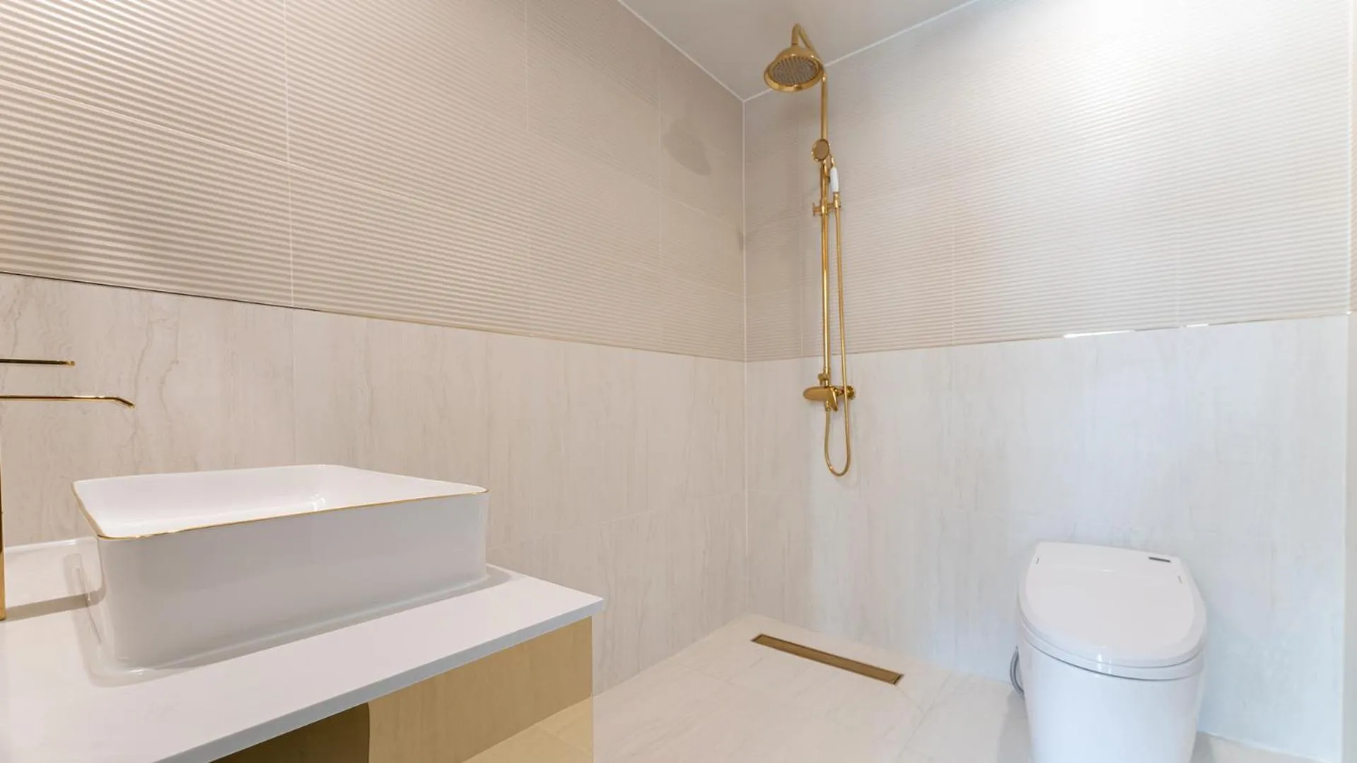 Bathroom in Denbasta forest Hotel