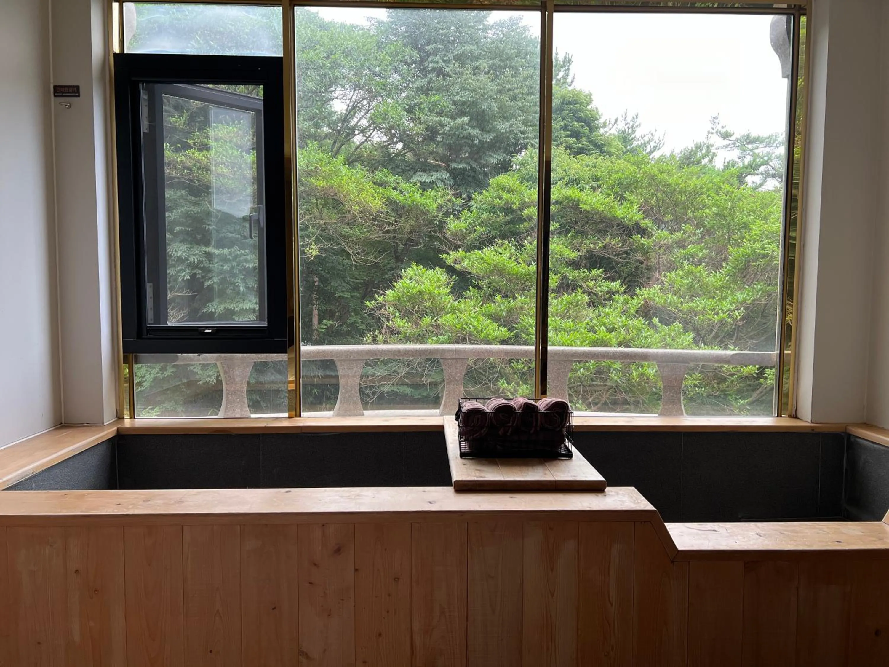 Denbasta forest Hotel