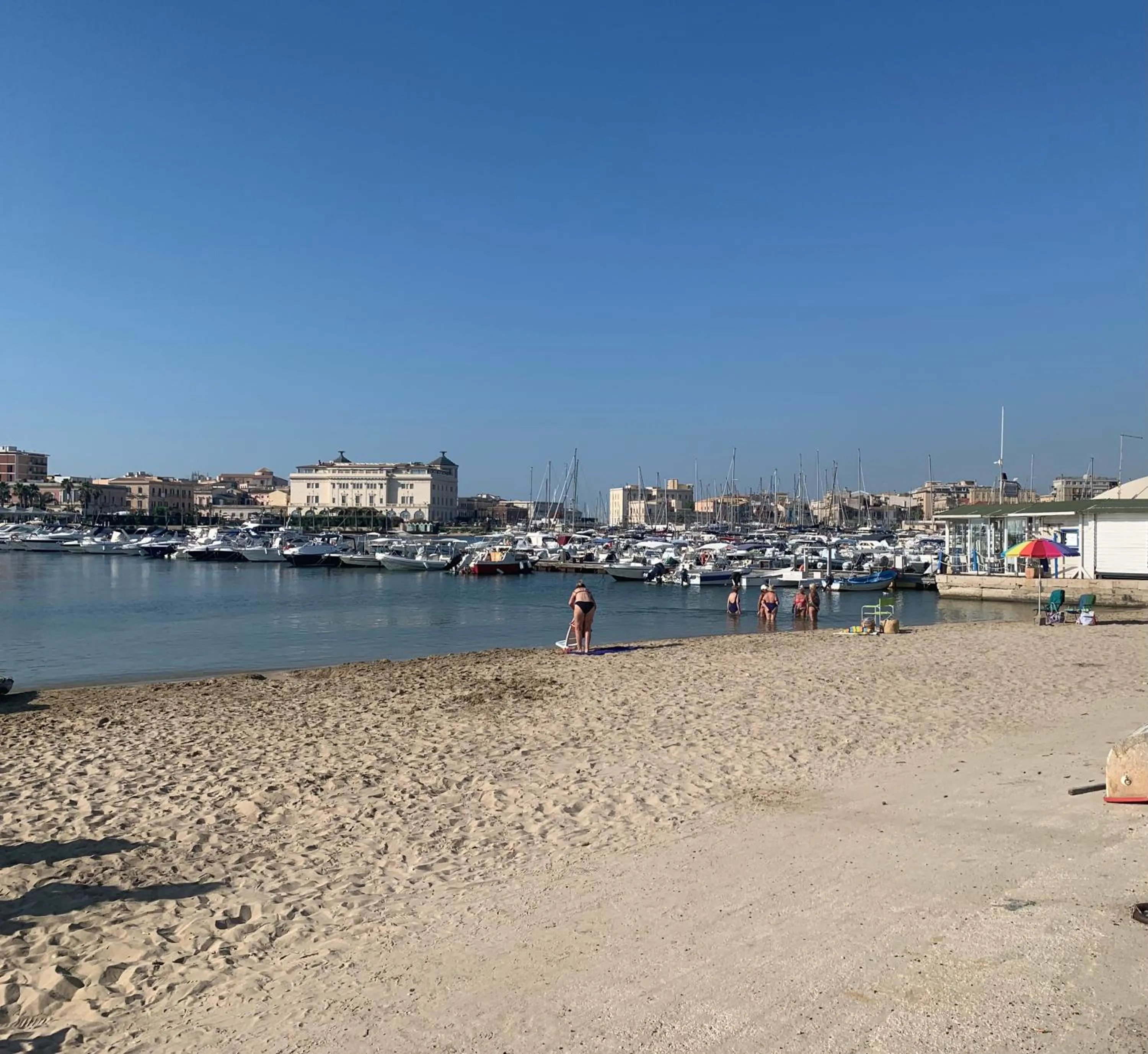 Beach in Ortigia D'aMare Apartment