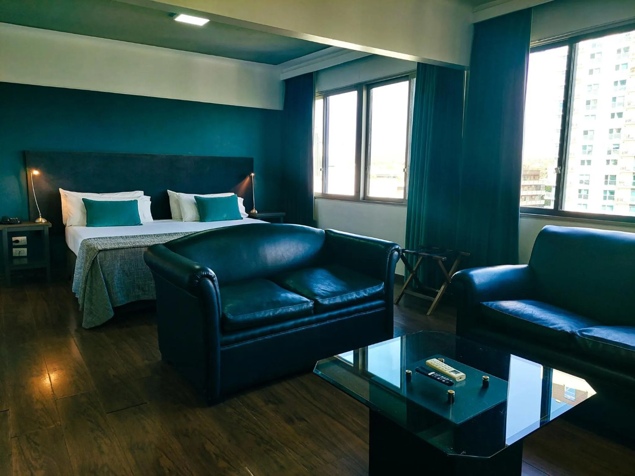 Living room, Bed in Hotel Raices Aconcagua