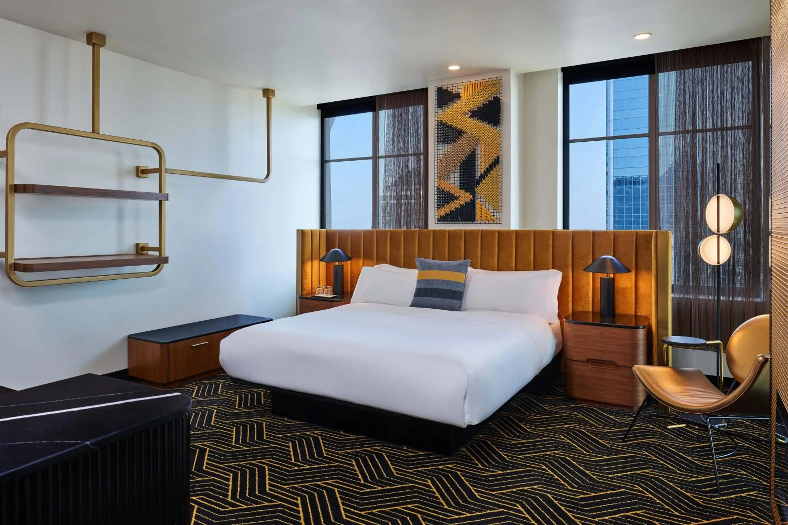 Bedroom, Bed in W Minneapolis - The Foshay