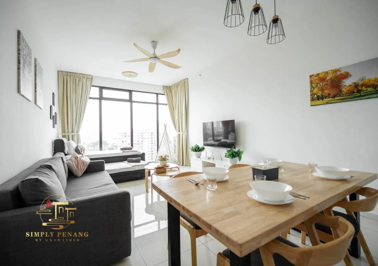 Dining area in Beacon Executive Suites