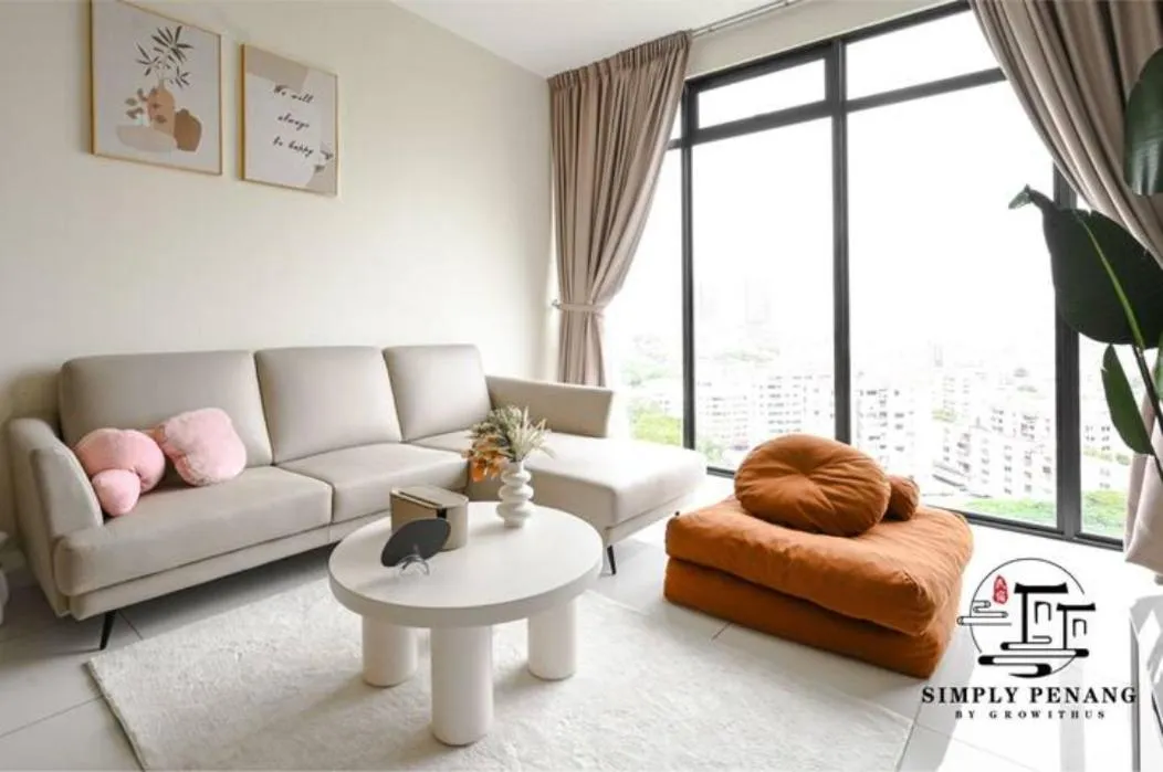 Living room in Beacon Executive Suites