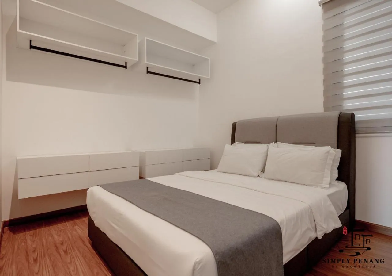 Bedroom, Bed in Beacon Executive Suites