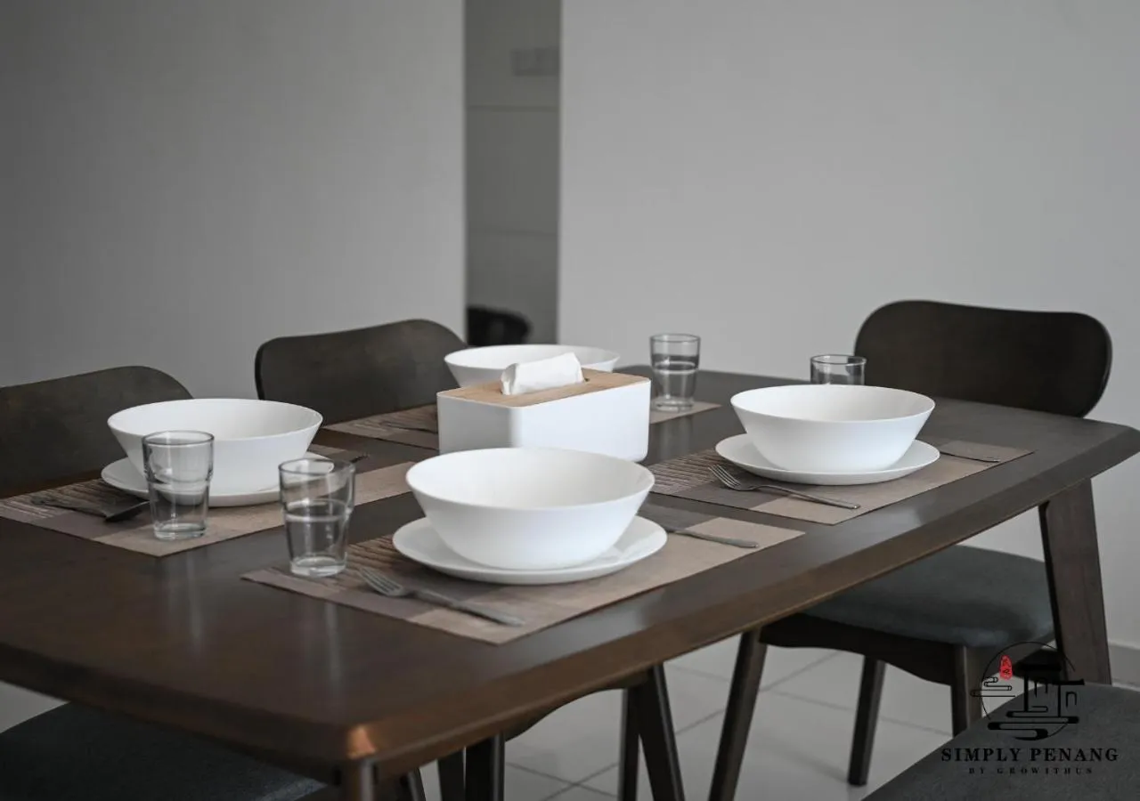 Dining area in Beacon Executive Suites