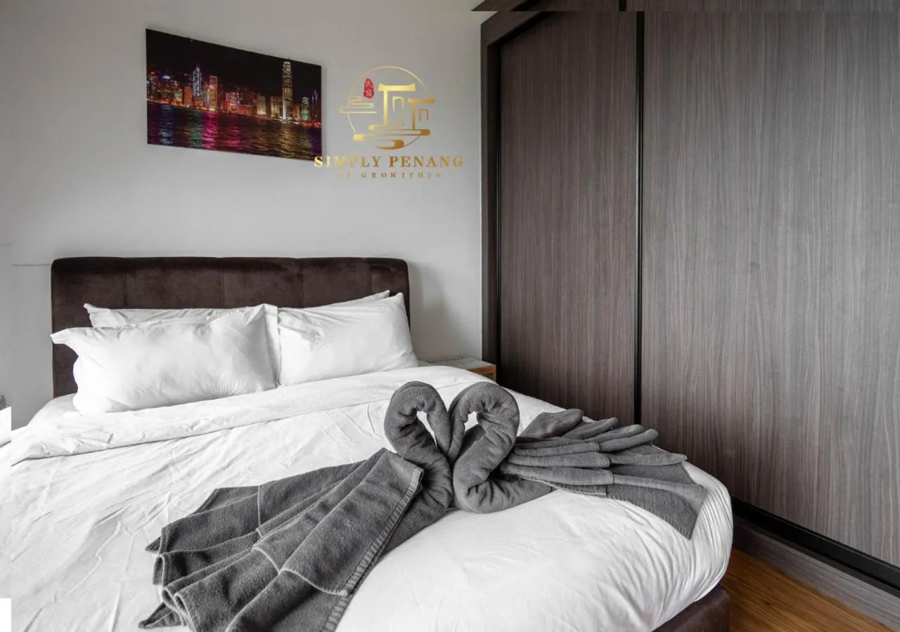 Bedroom, Bed in Beacon Executive Suites