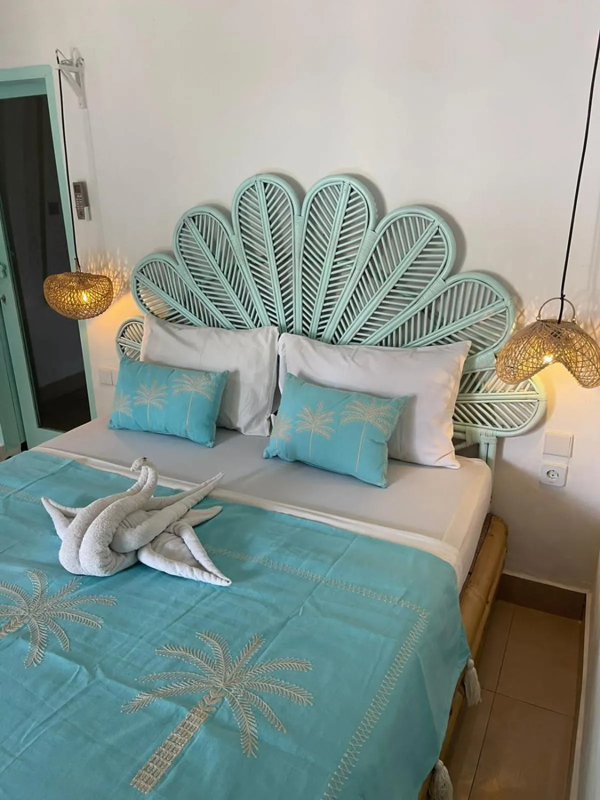 Bed in PLAYA BONITA HOTEL & BEACH CLUB Gili Air