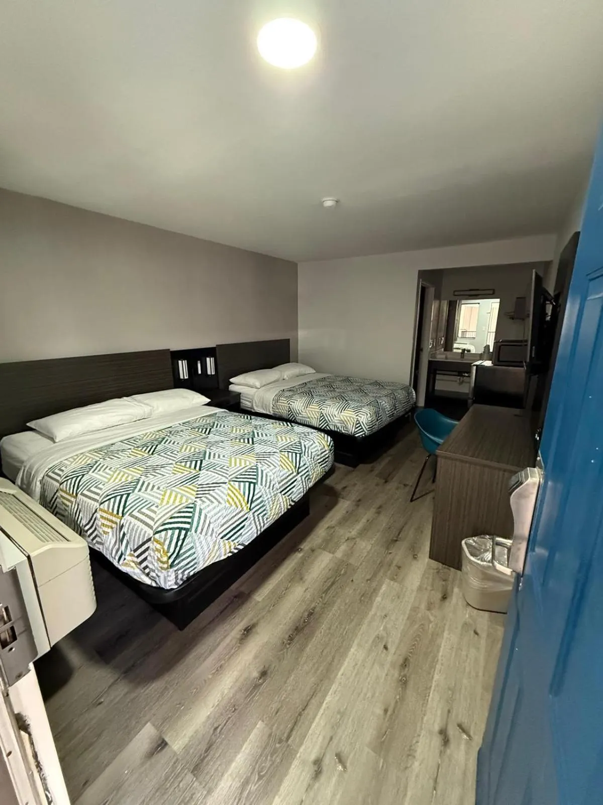 Bed in Motel 6-Enfield, CT - Hartford