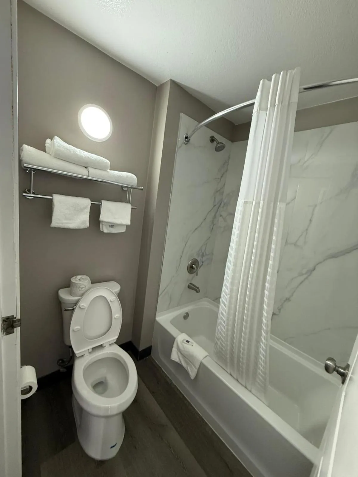 Motel 6-Enfield, CT - Hartford