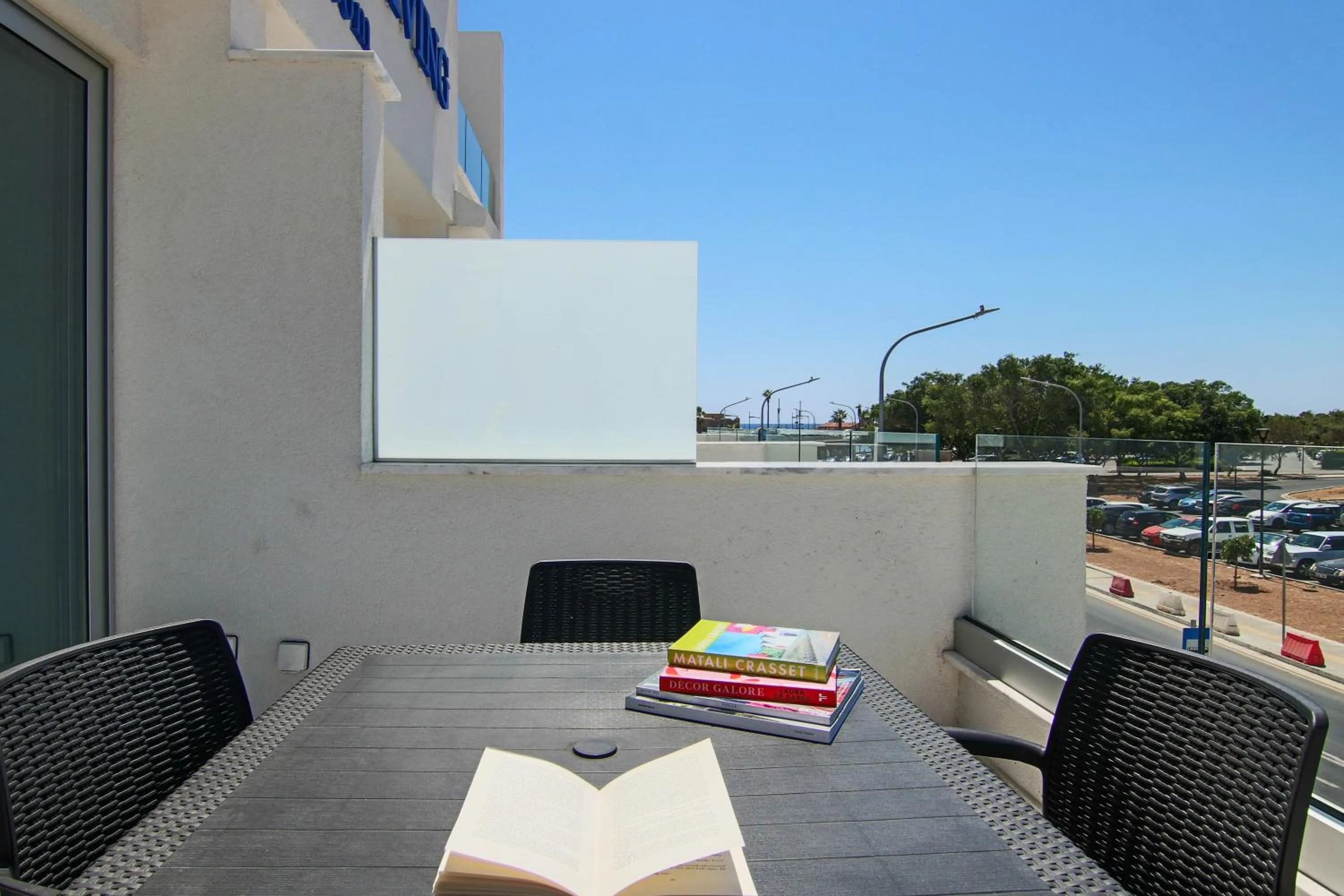 Patio in Phaedrus Living - Seaside Luxury Flat Harbour 108