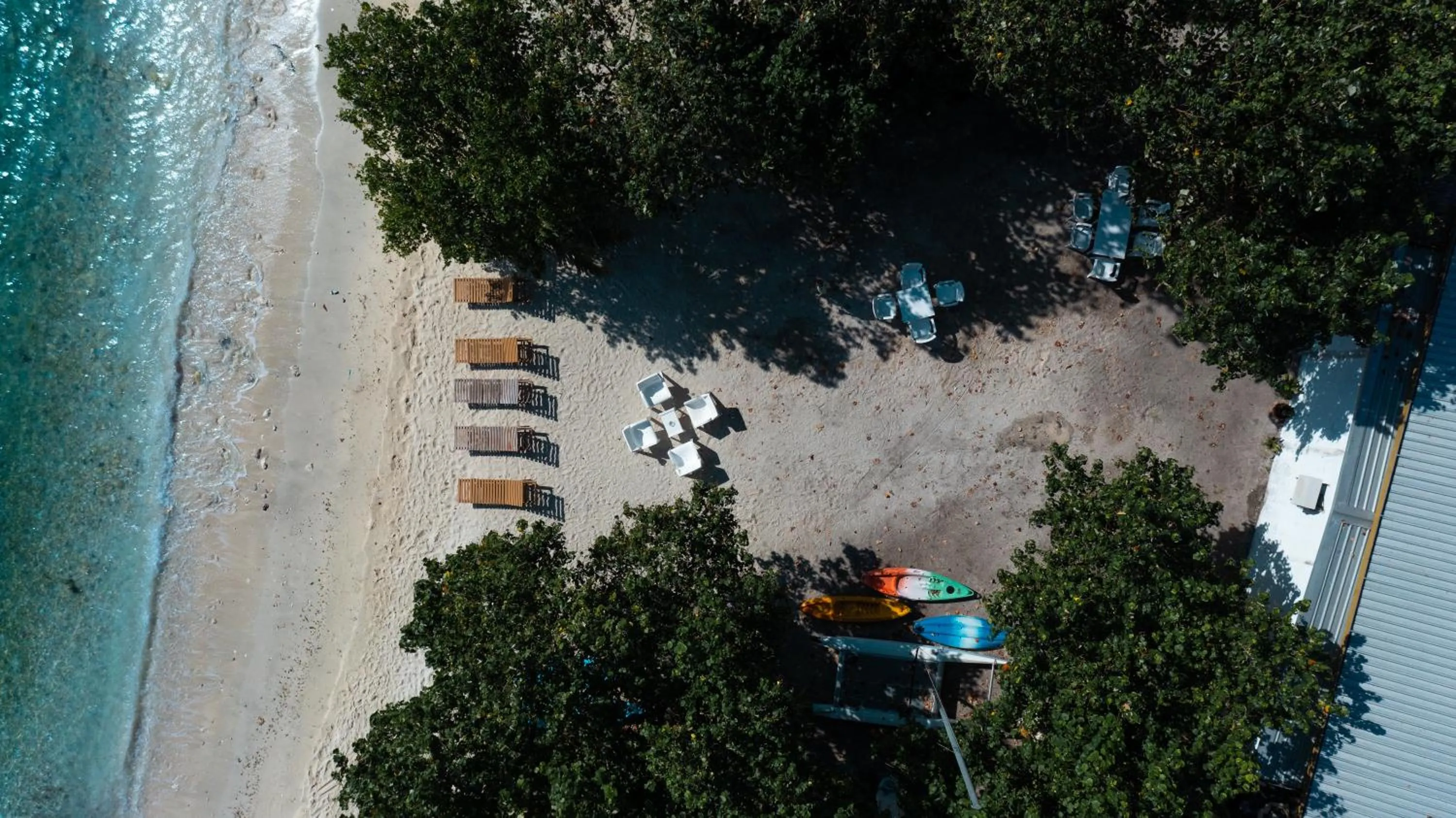 Bird's eye view in Summer Vibes Beach Front