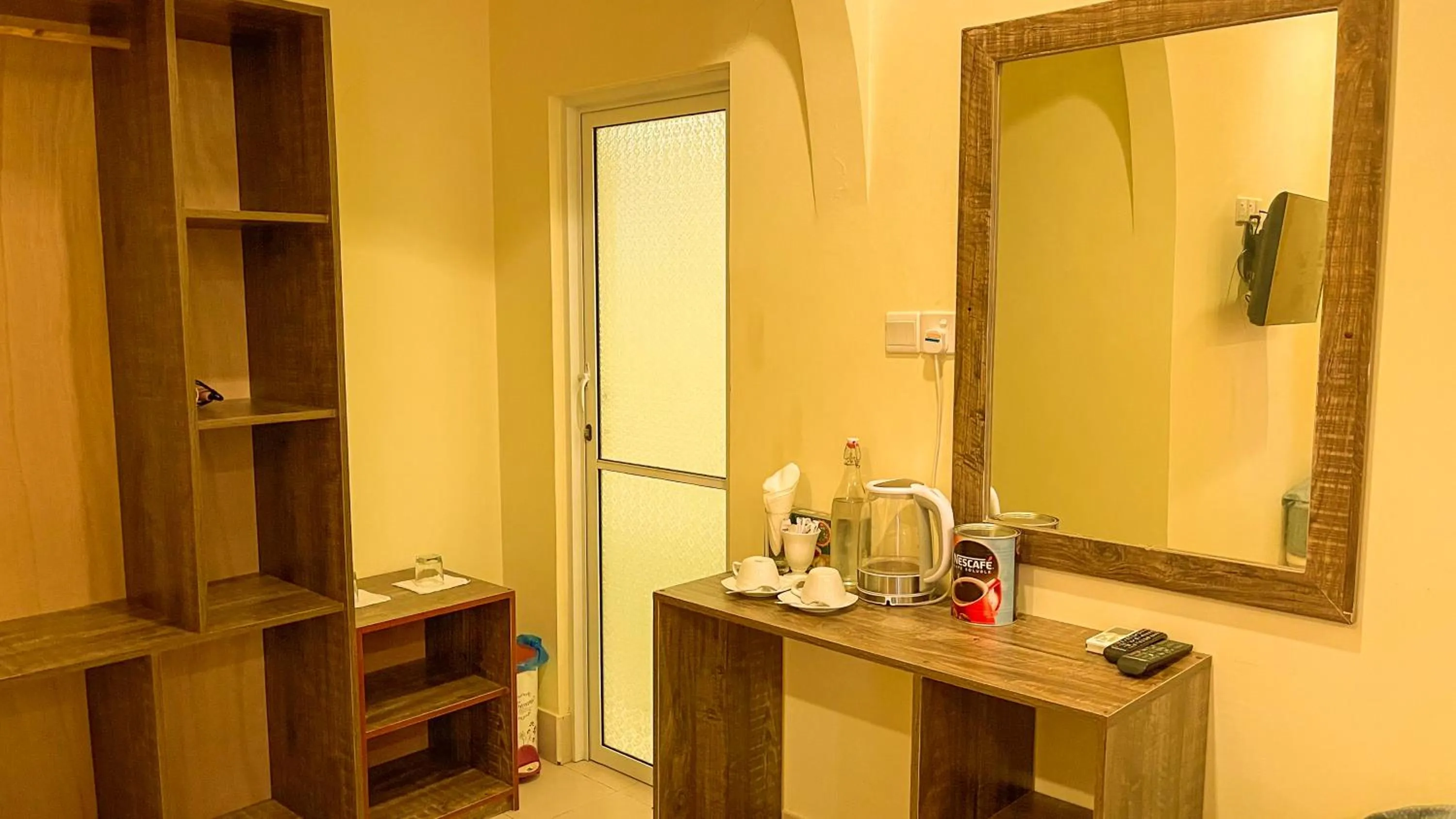 Coffee/tea facilities in Summer Vibes Beach Front