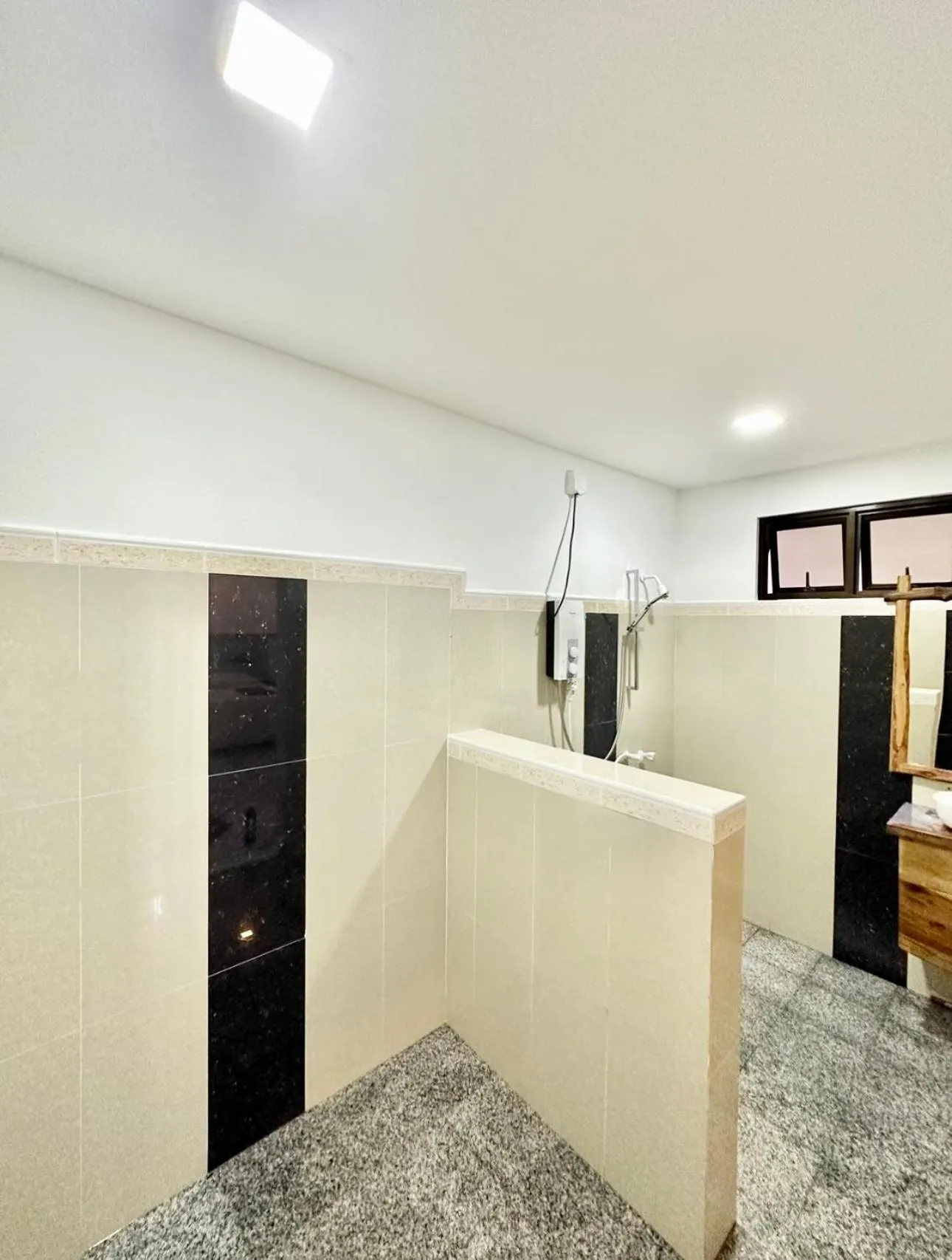 TV and multimedia in Summer Vibes Beach Front