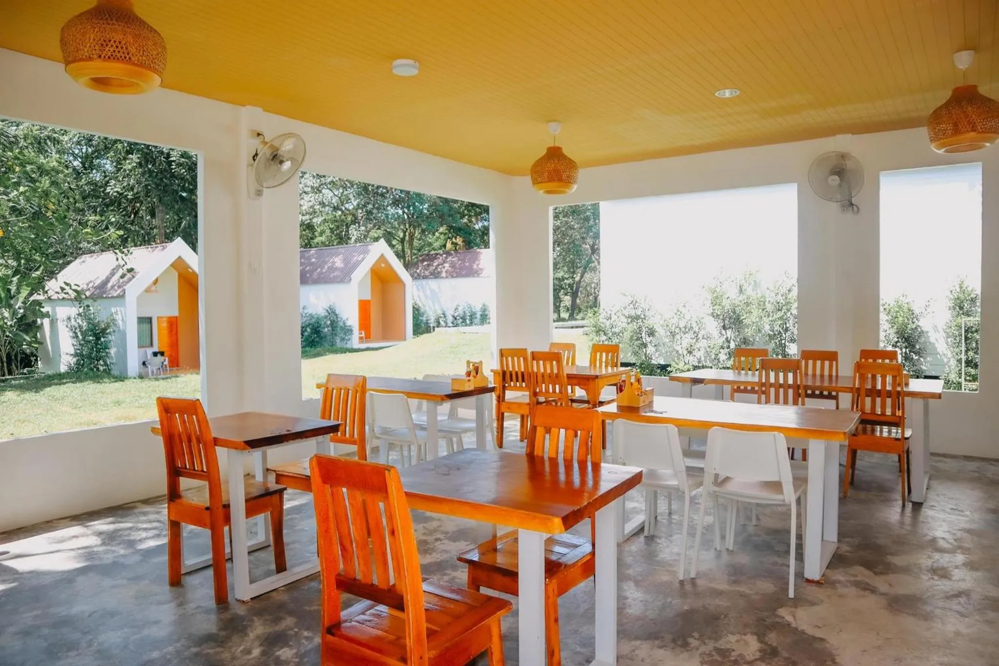 Restaurant/places to eat in Sea Bear Resort ซีแบร์รีสอร์ต