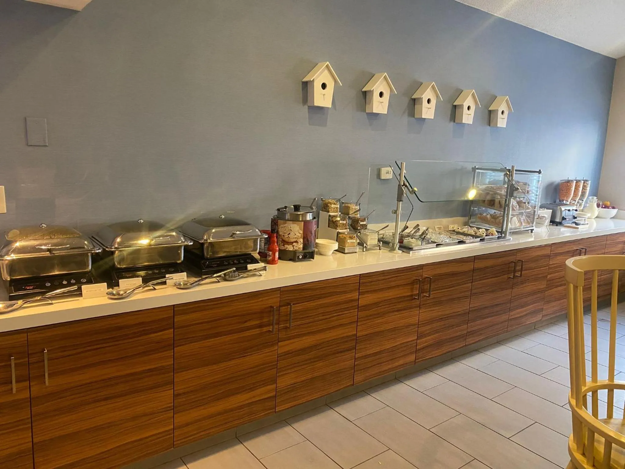 Food and drinks in Sonesta ES Suites Providence - Airport