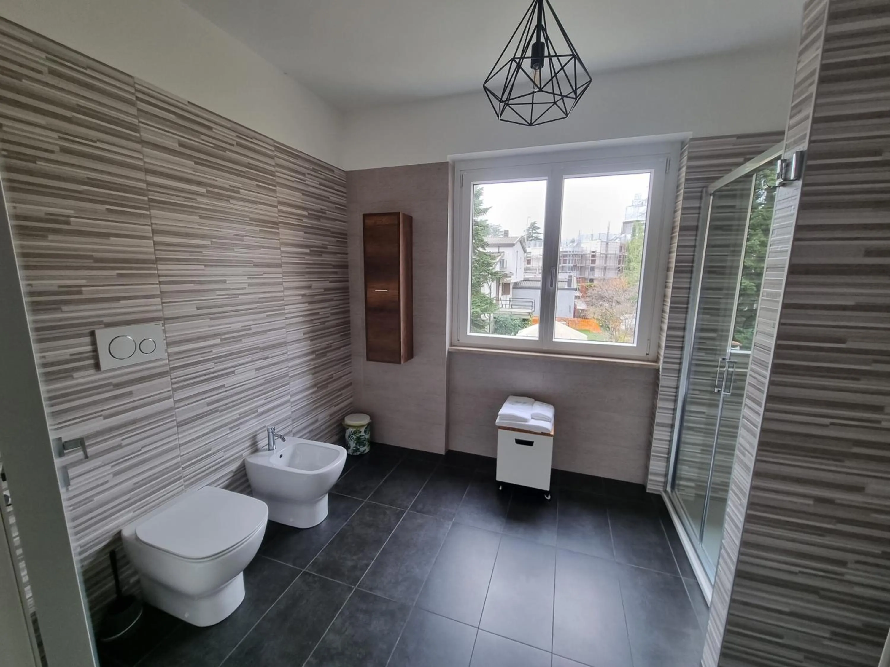 Shower in B&B Villa Eden