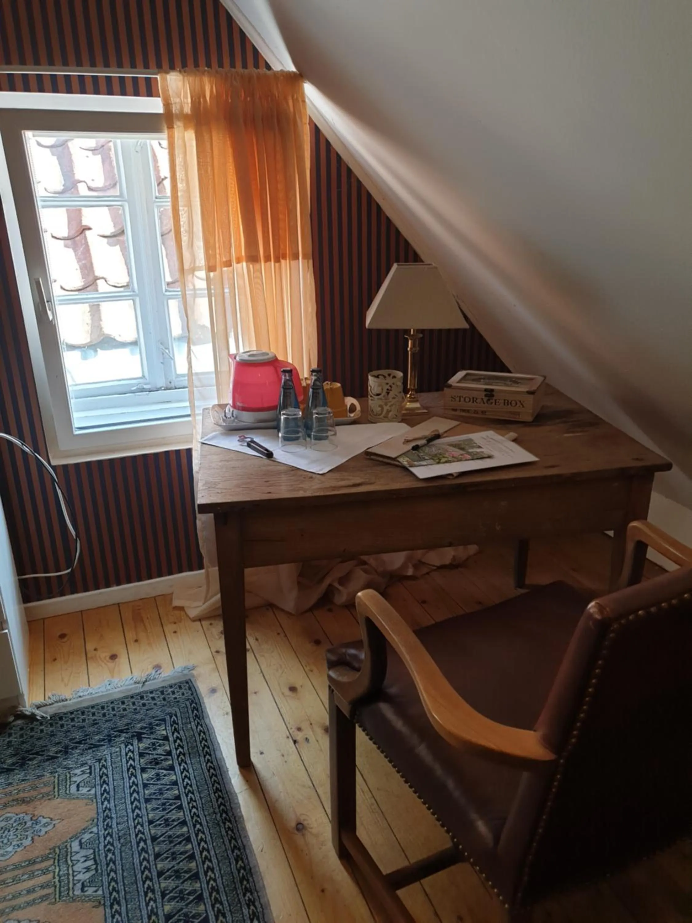 Seating area in Rosindell cottage