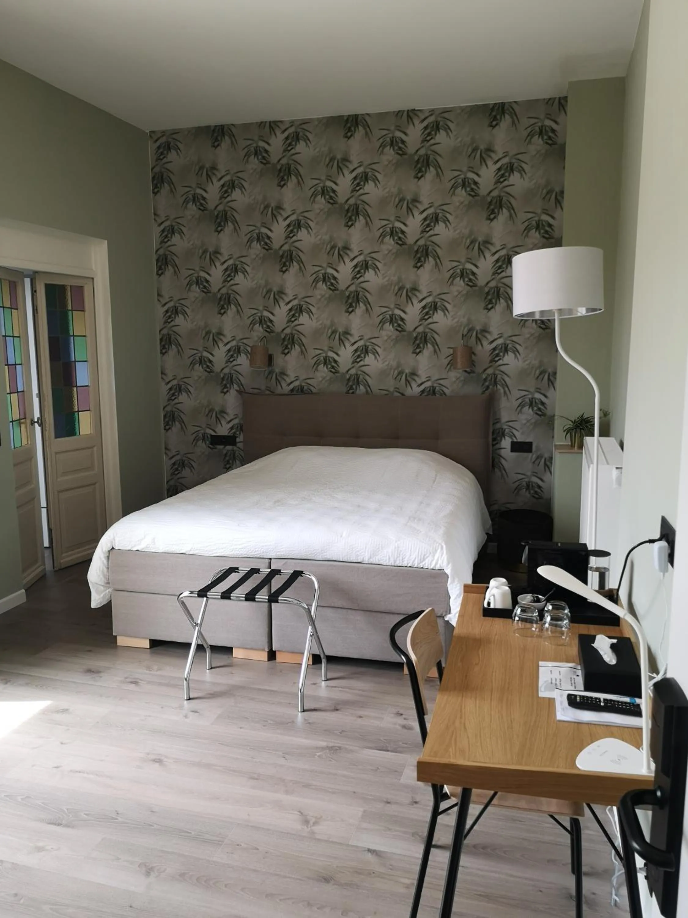 Photo of the whole room, Bed in L'ARTiste