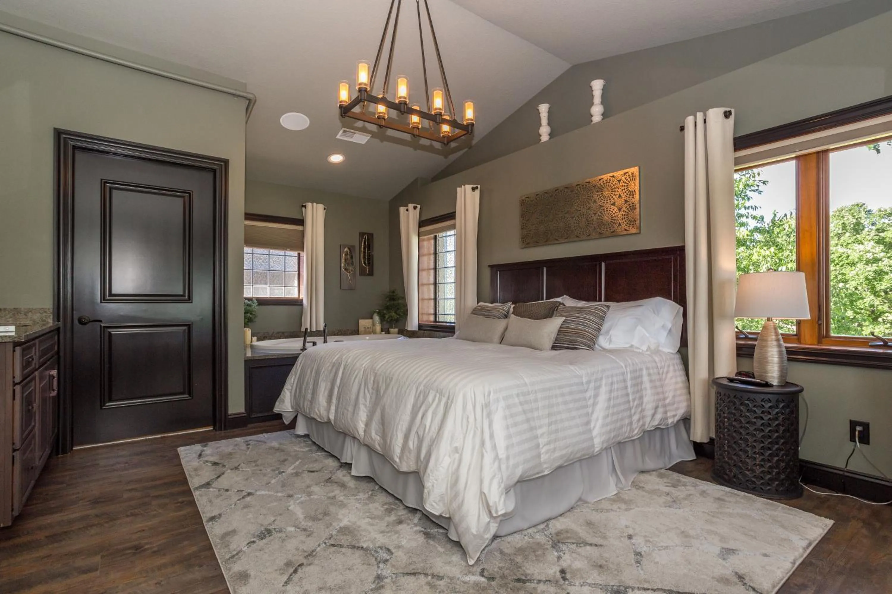 Bed in River View Lodge