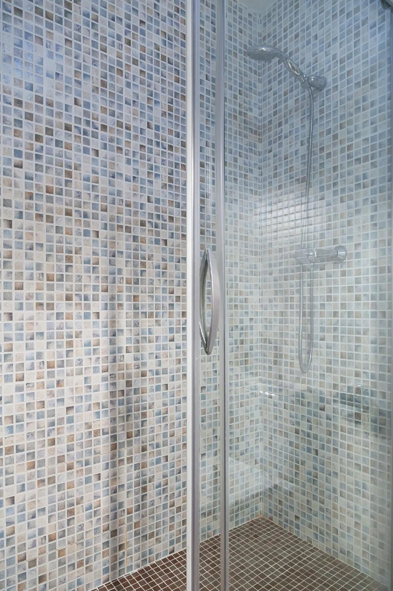 Shower in UHC Novelty Family Complex