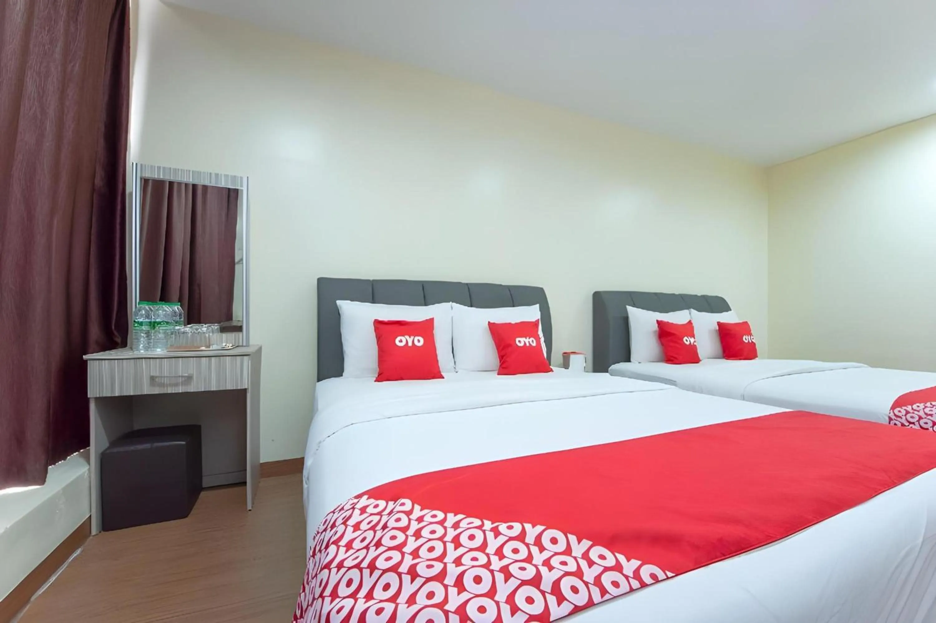 Photo of the whole room, Bed in Hotel O Jasin