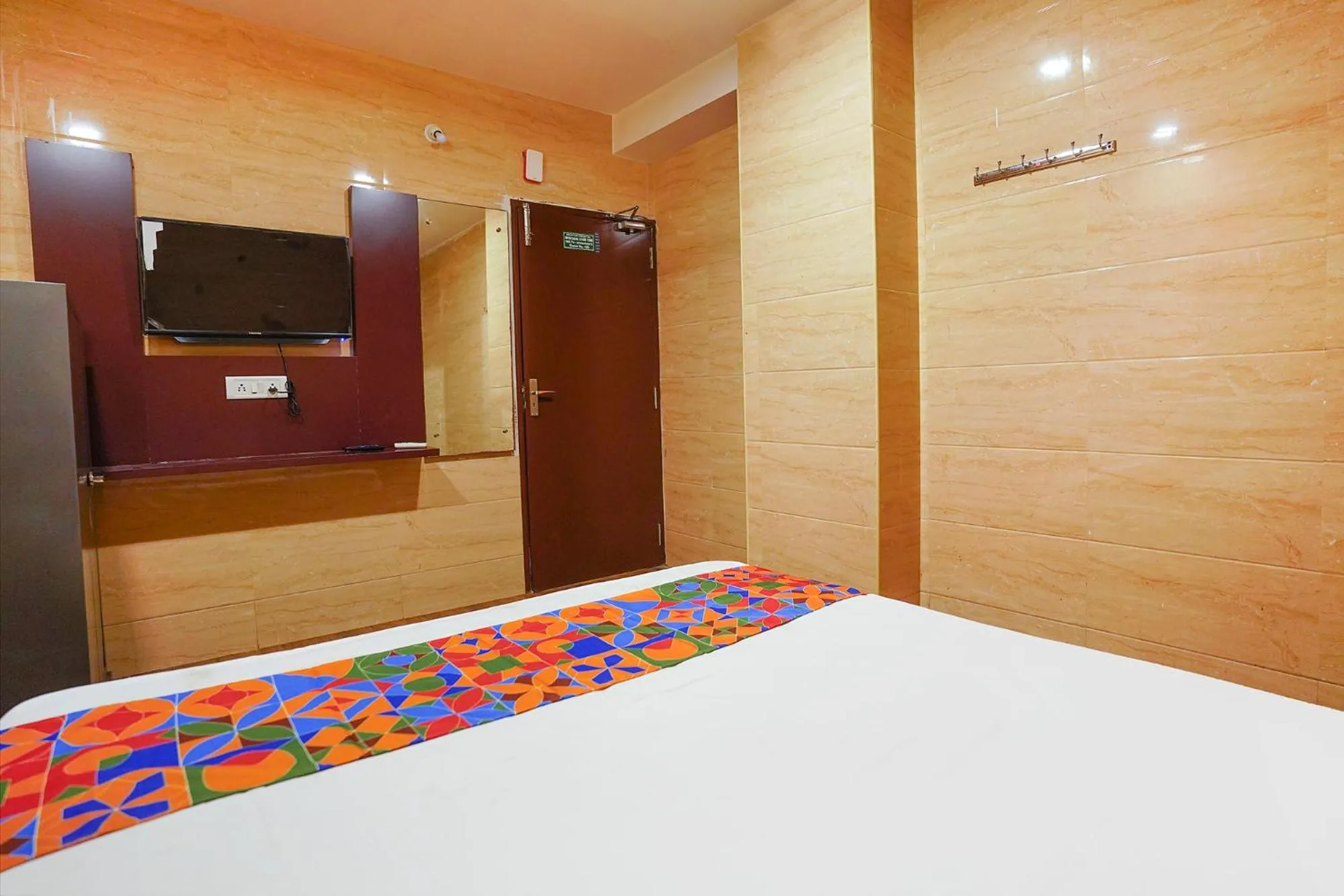 Bed in FabExpress Arunachala Guest House