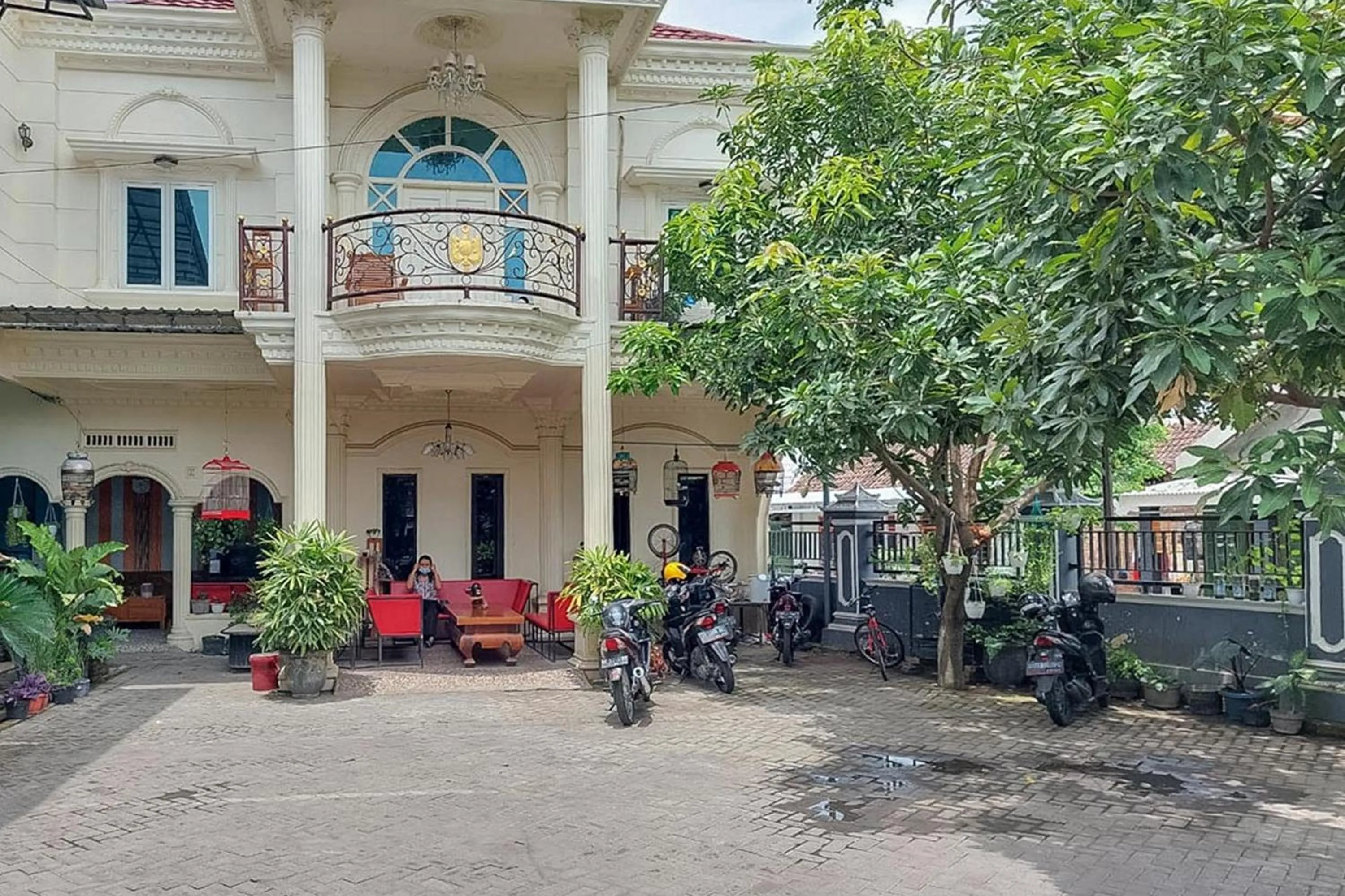 Property building in Icha Homestay near Terminal Purabaya Madiun