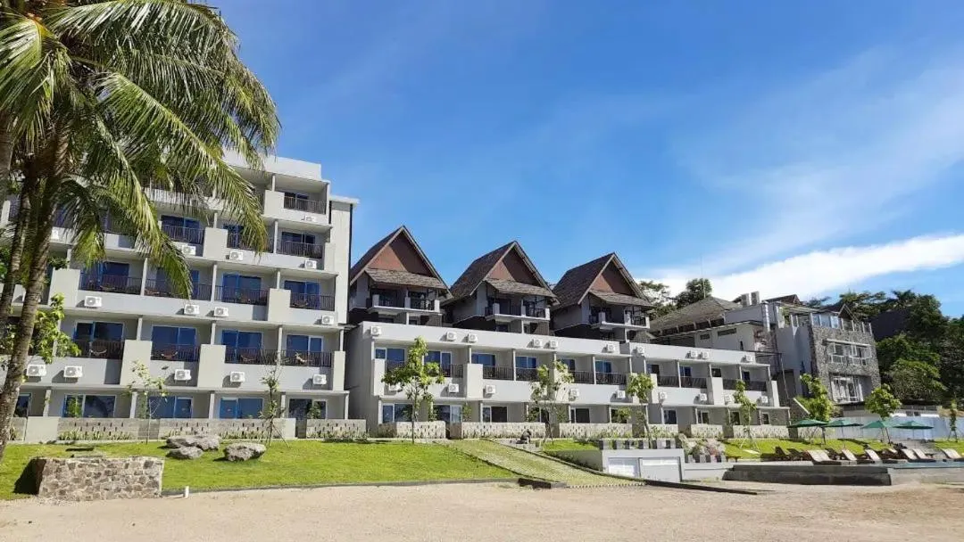 Property building in MaxOneHotels @Anyer