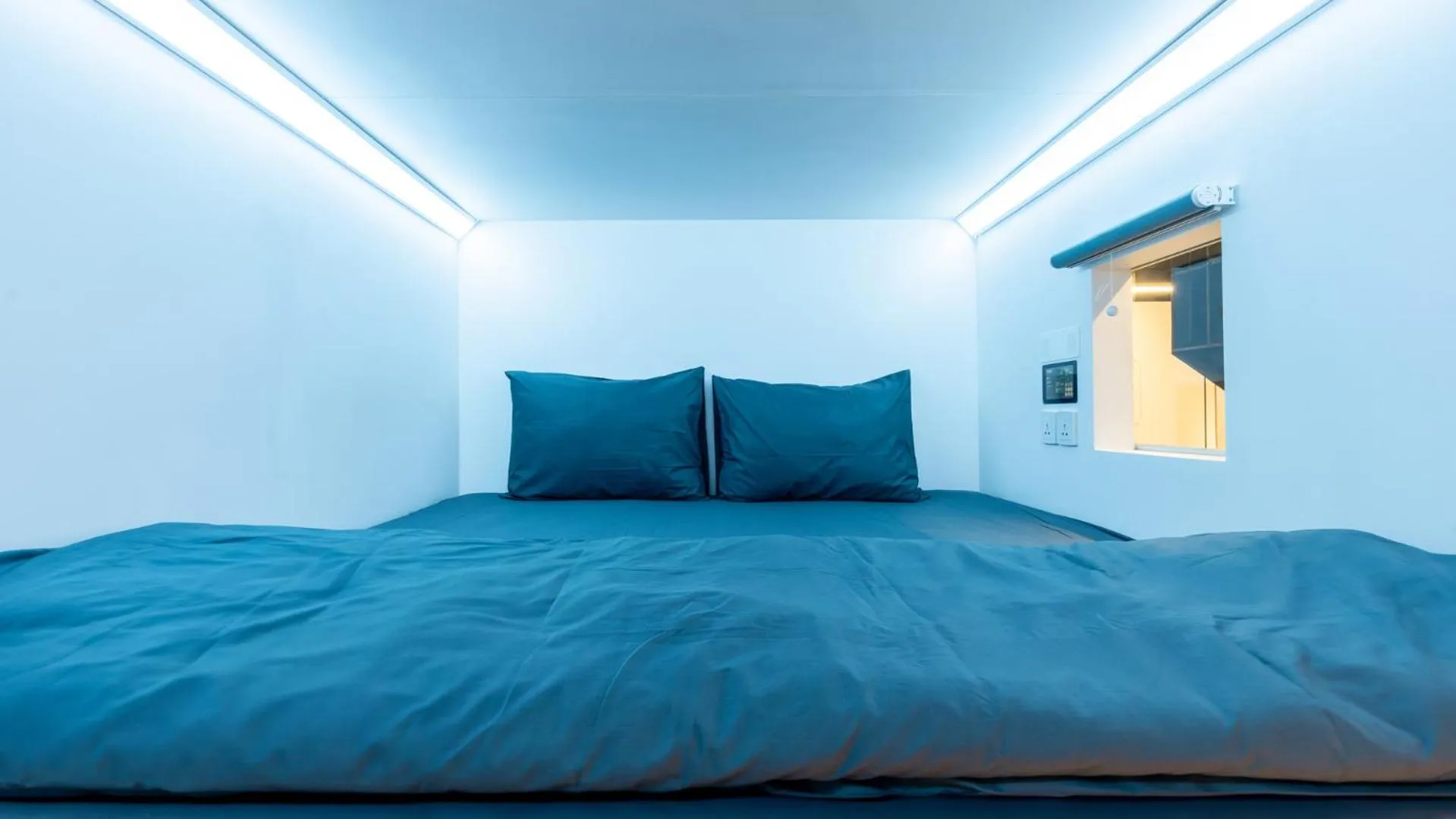 Bed in Bobopod Alun-Alun, Malang