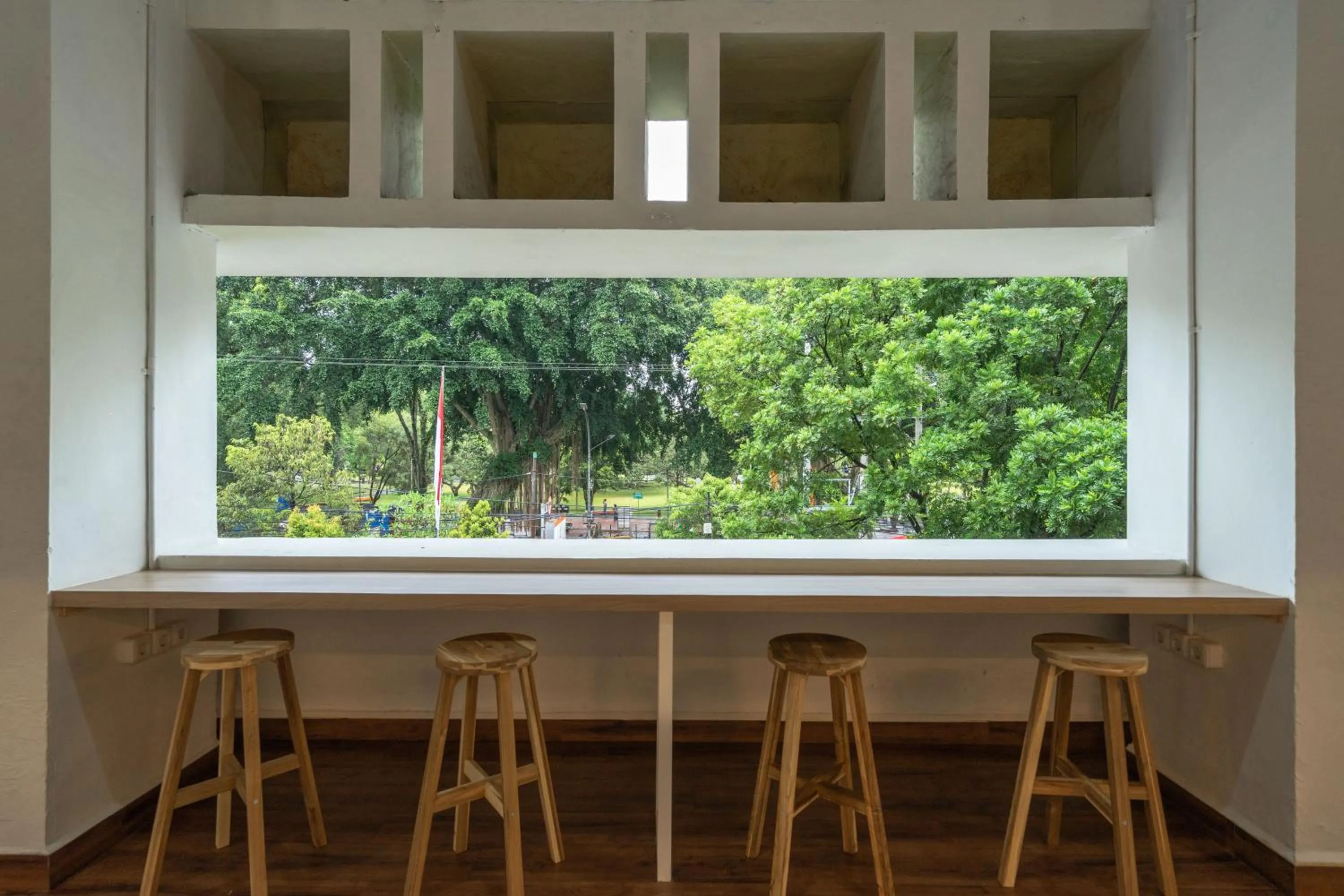 Dining area in Bobopod Alun-Alun, Malang