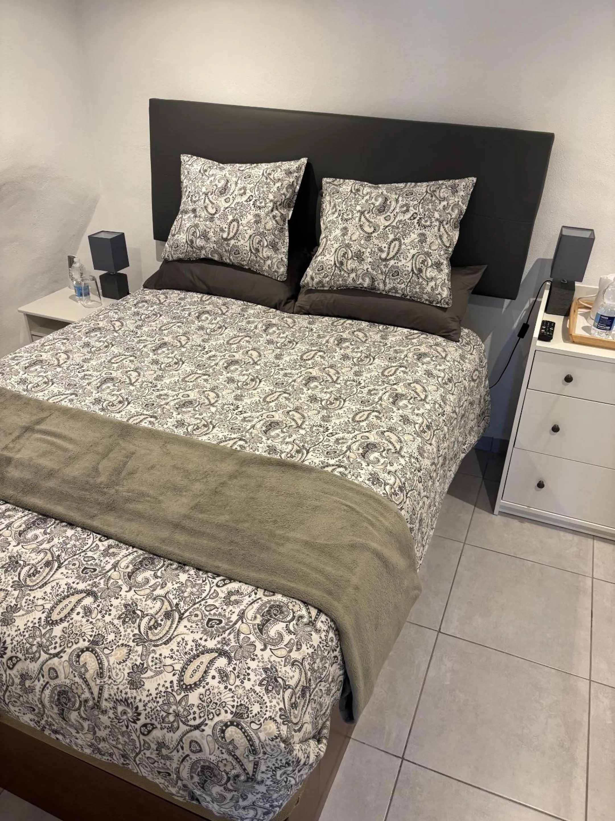 Bedroom, Bed in KiCo