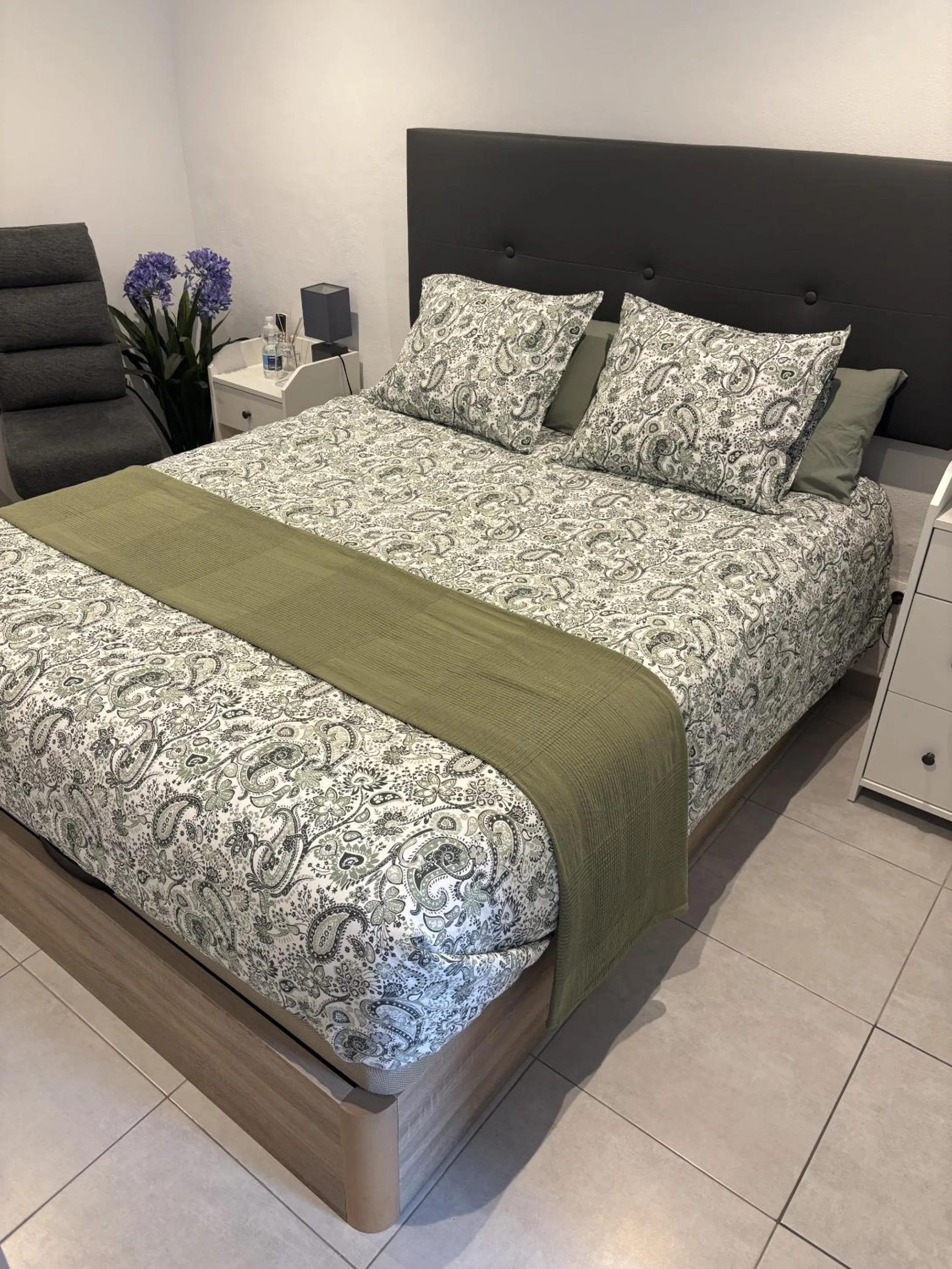 Bedroom, Bed in KiCo