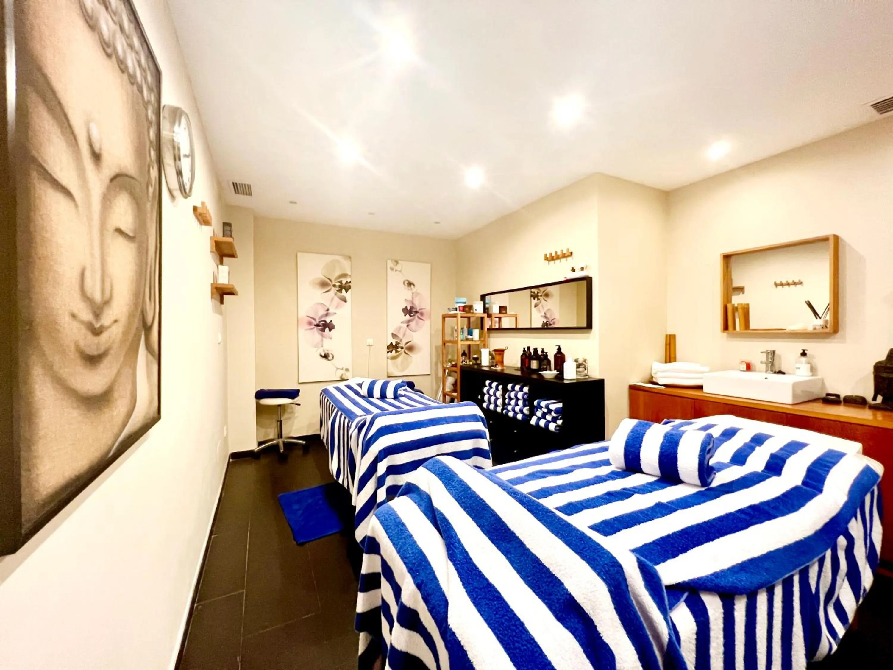 Spa and wellness centre/facilities, Bed in Wyndham Grand Costa del Sol