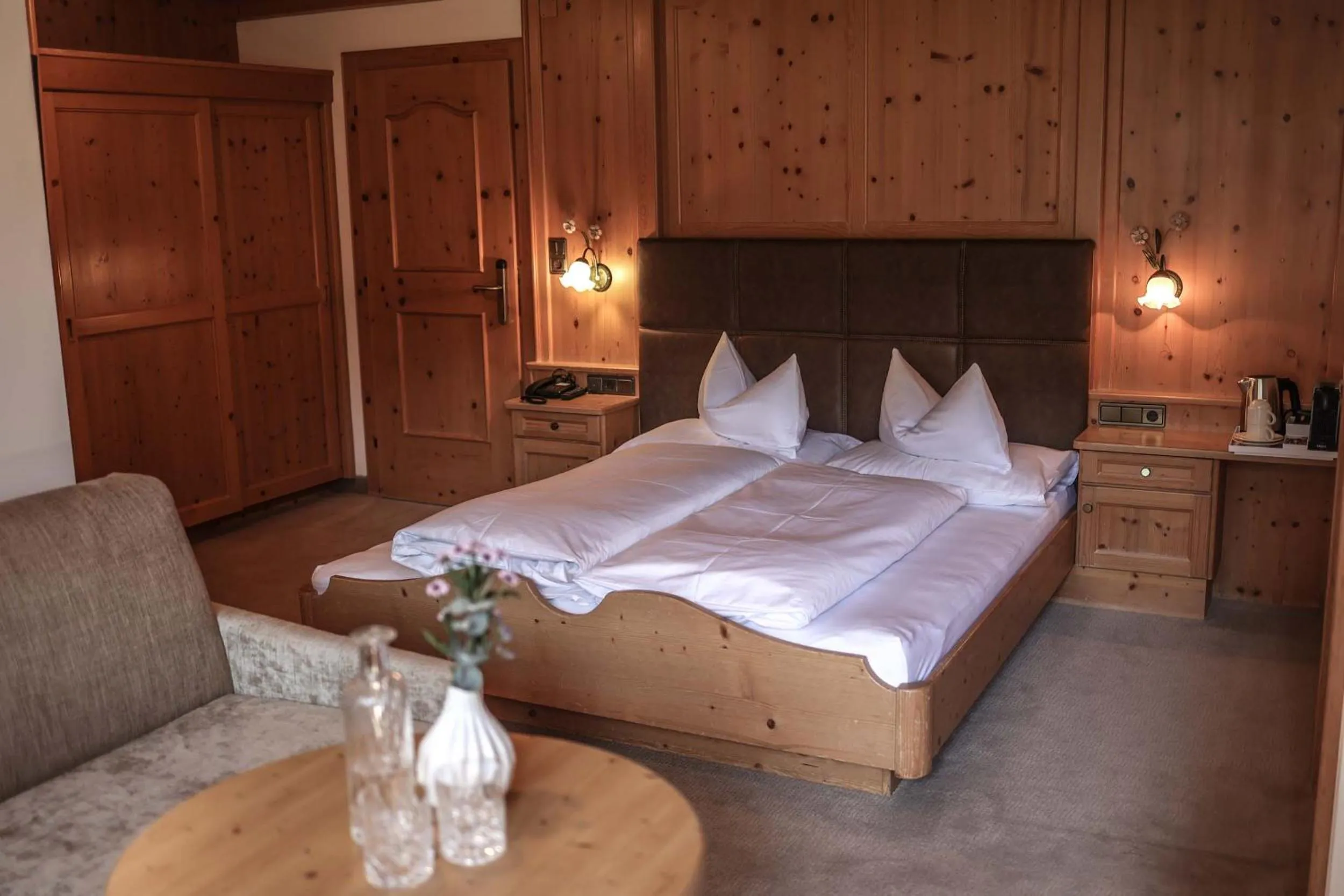 Bedroom, Bed in Metzgerwirt