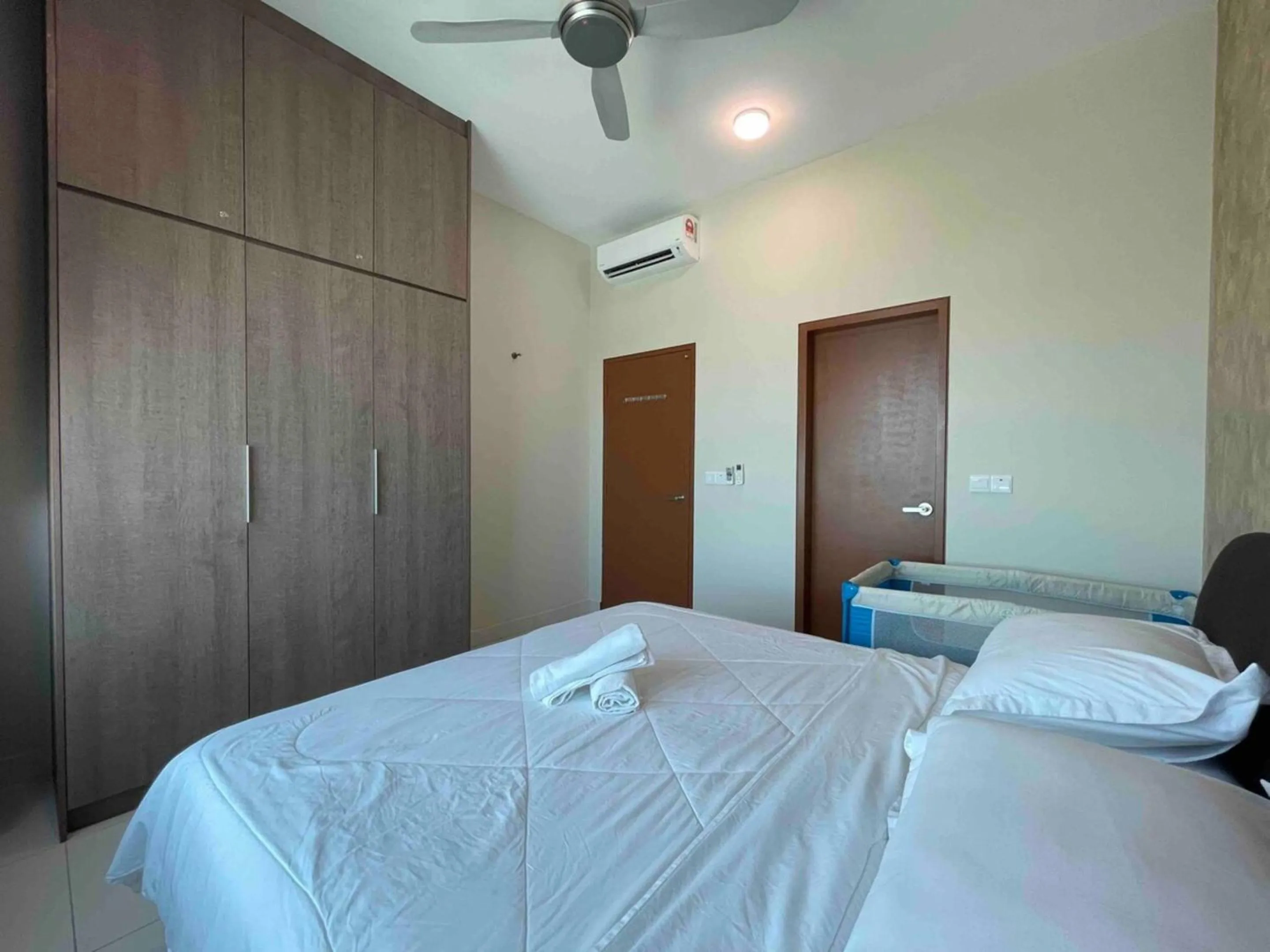 Bed in Greenfield Residence Bandar Sunway