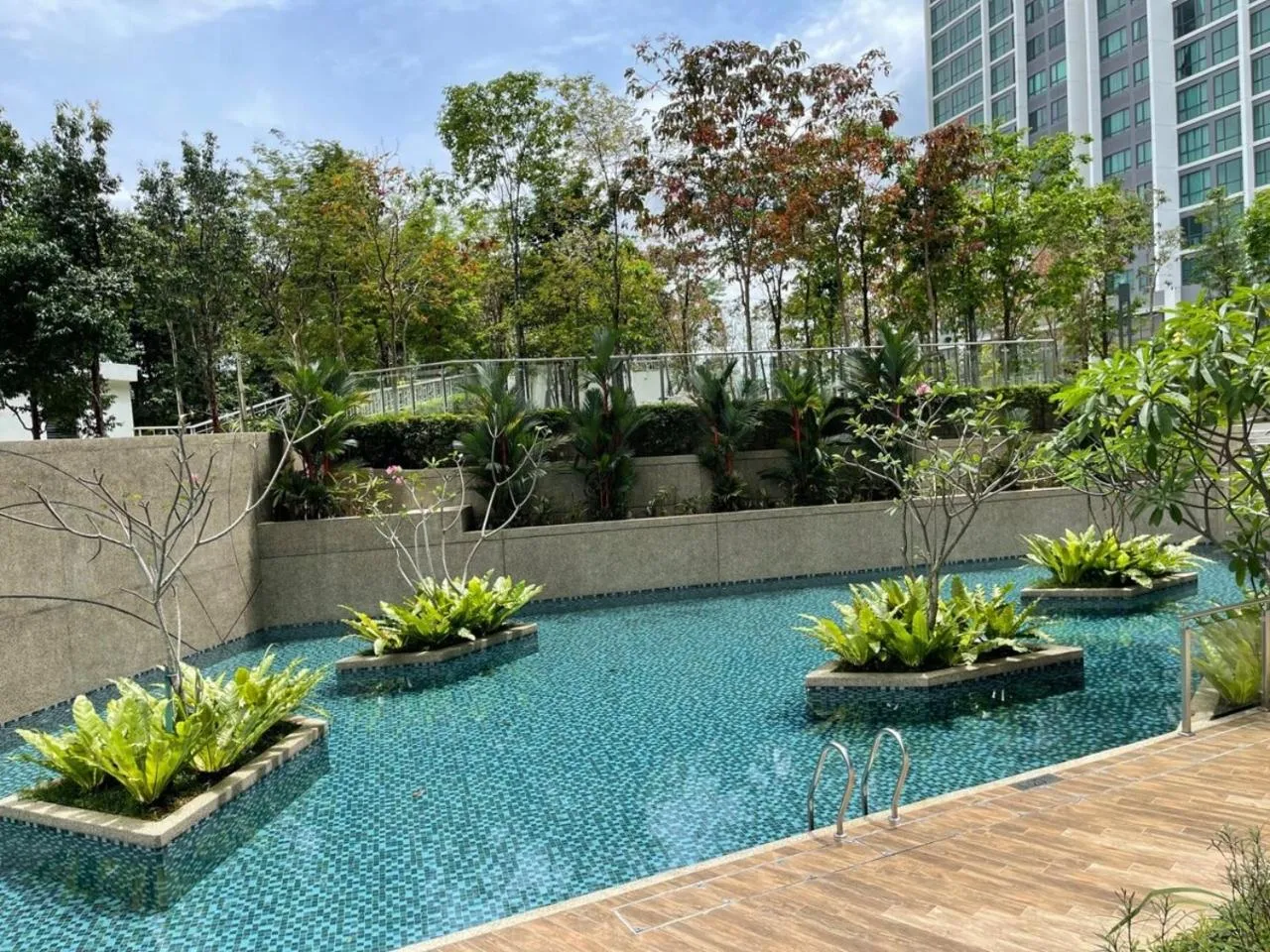 Swimming pool in Greenfield Residence Bandar Sunway