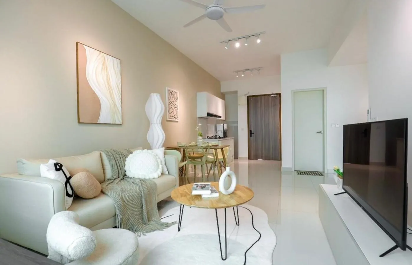 TV and multimedia in Greenfield Residence Bandar Sunway