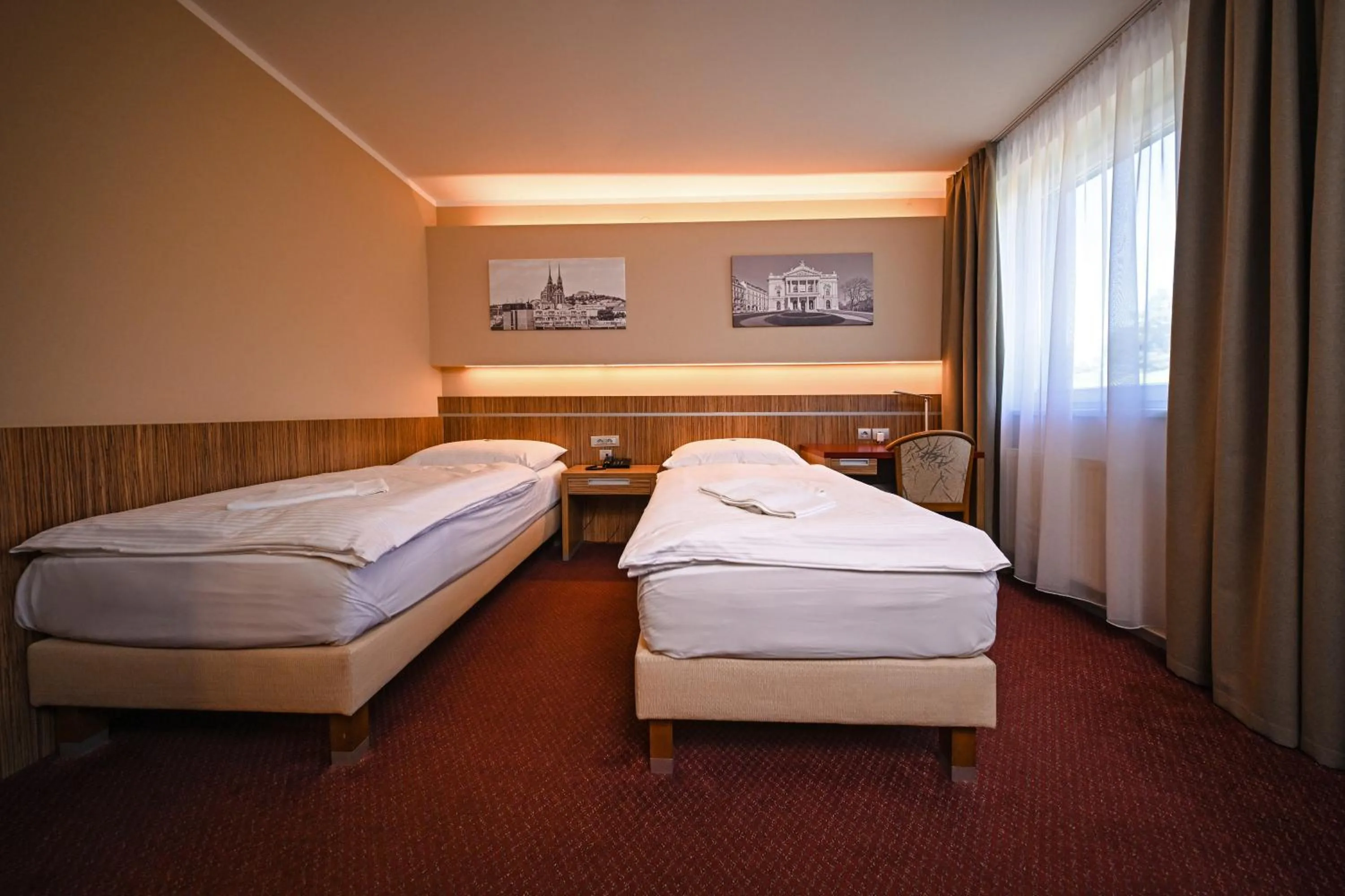 Property building, Bed in Hotel Vaka