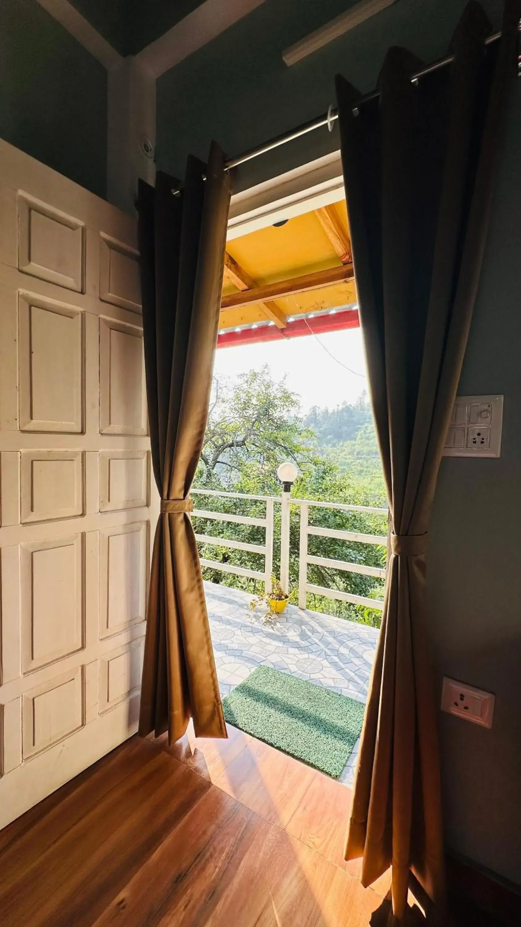 Studio with Mountain View - single occupancy in Ditya's House Studio with Mountain View - single occupancy in Ditya's House