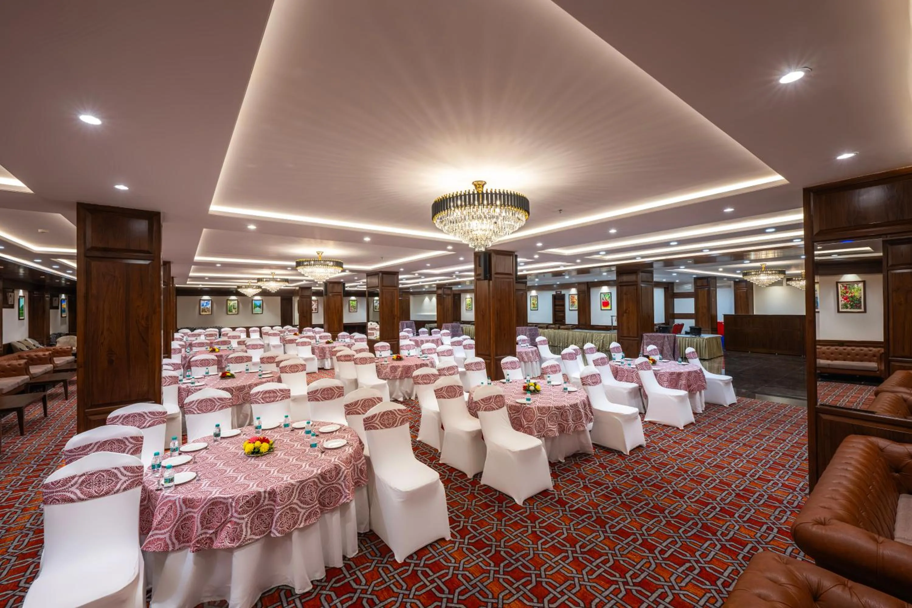 Living room in WelcomHeritage Elysium Resort & Spa