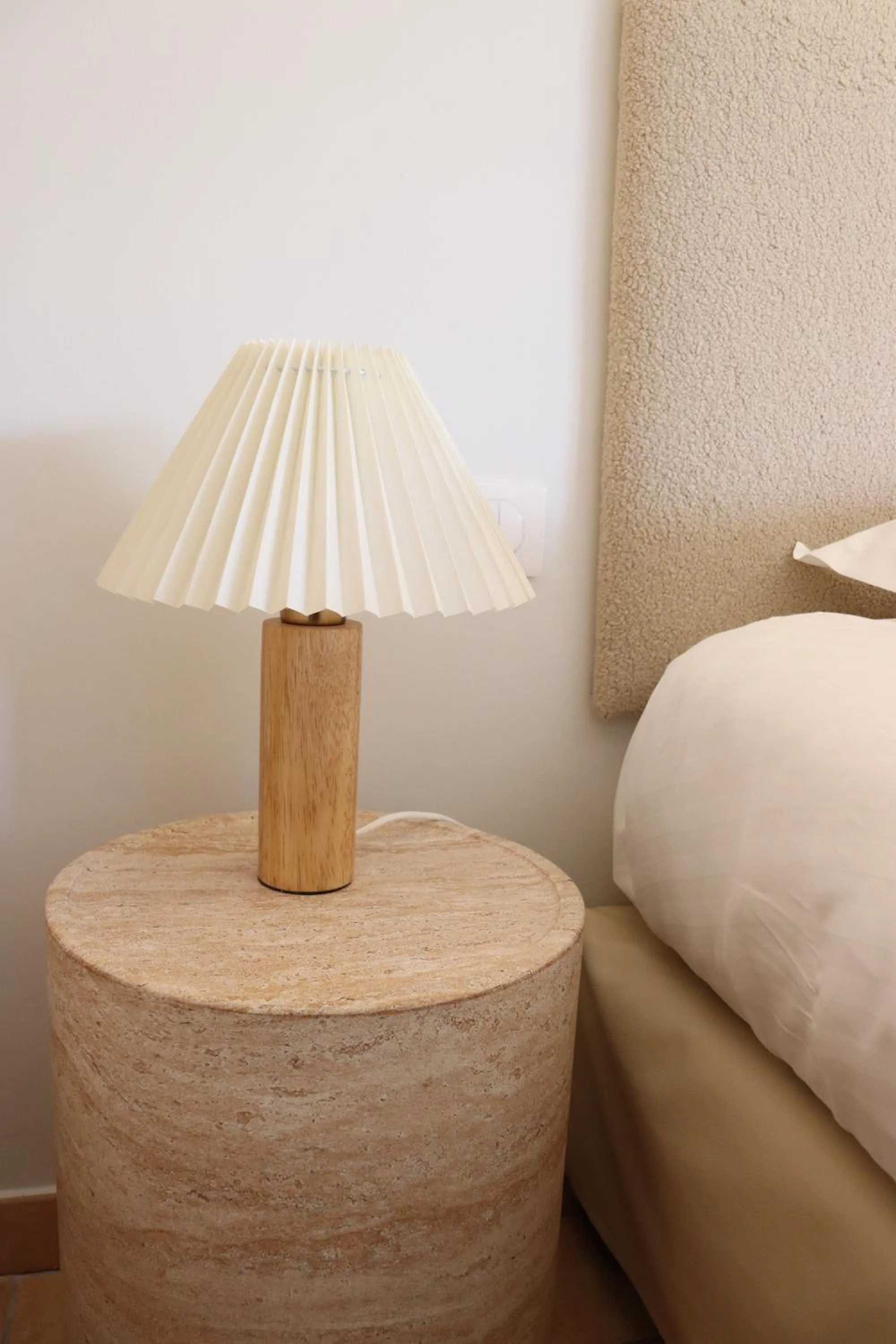 Bedroom, Bed in Mas des Romarins, The Originals Relais