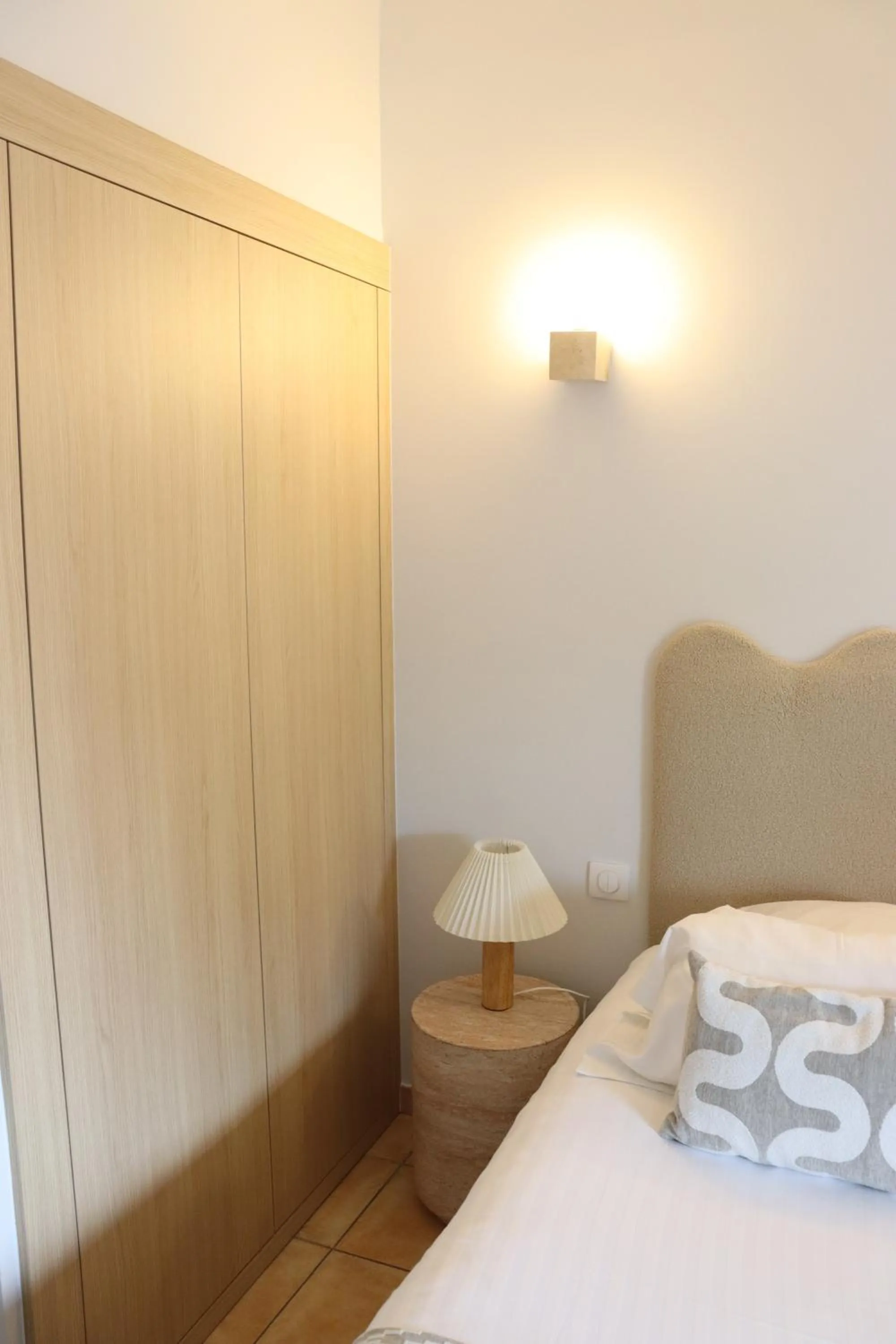 Photo of the whole room, Bed in Mas des Romarins, The Originals Relais