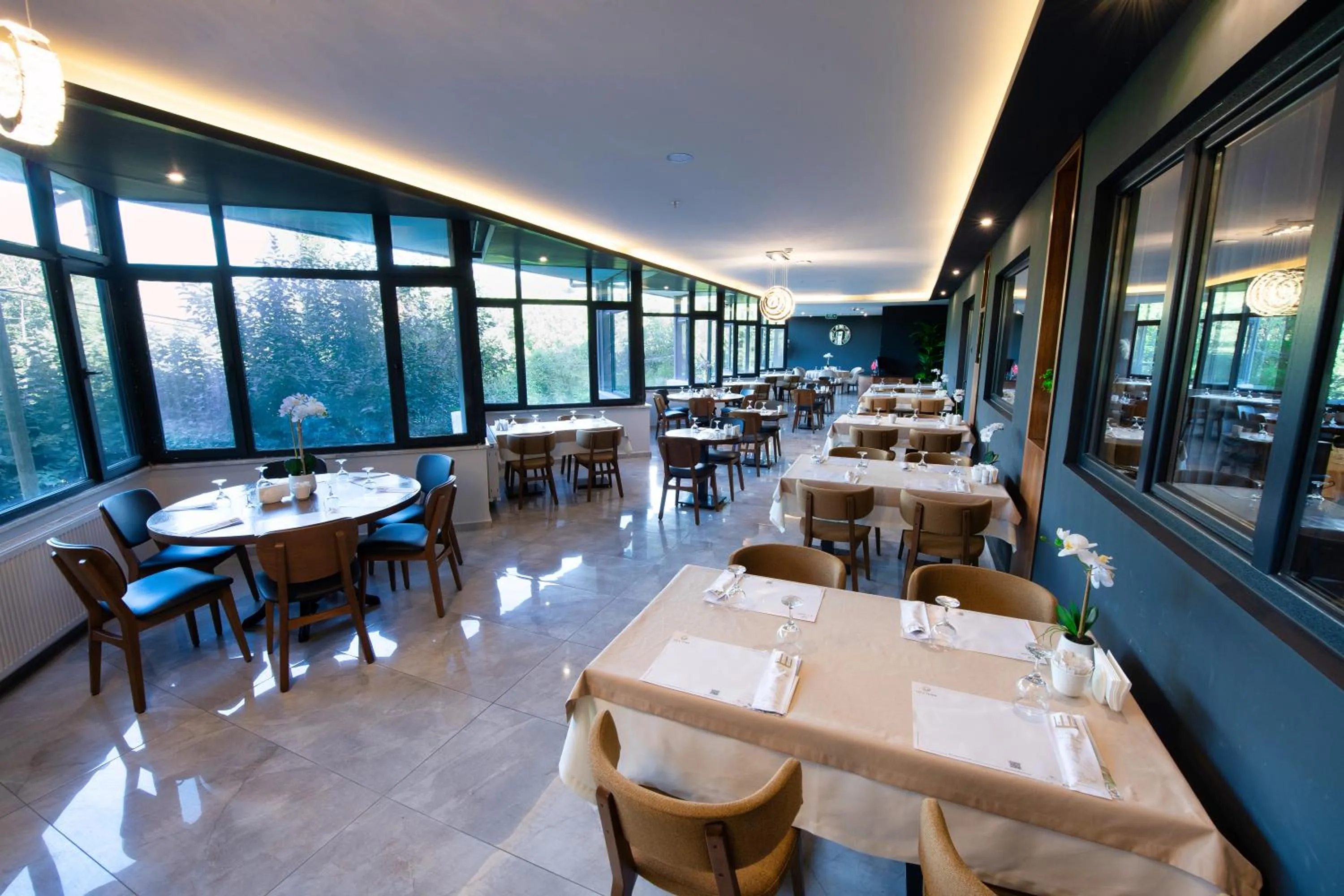 Restaurant/places to eat in Vela Verde Hotel & SPA