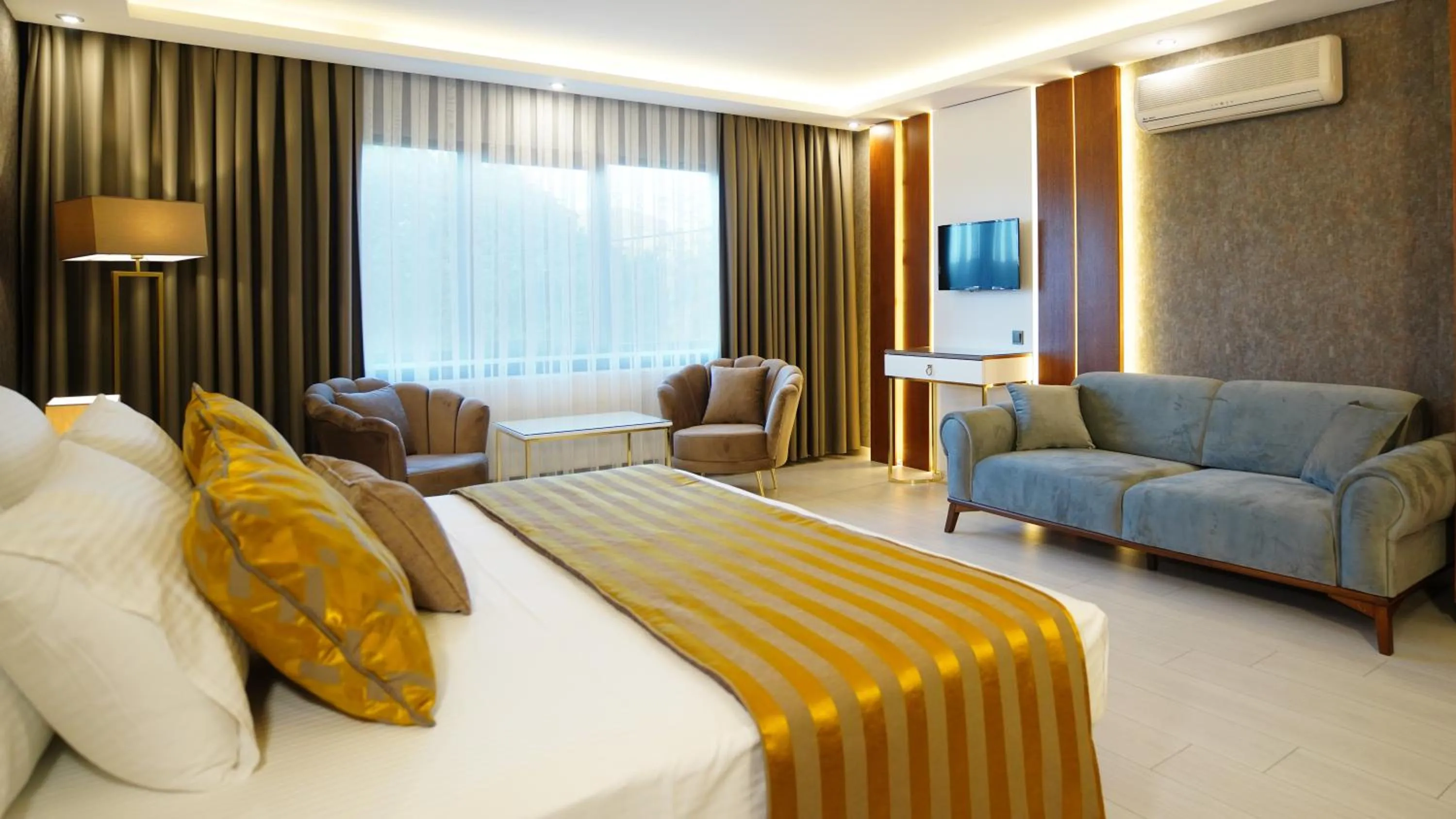 Photo of the whole room, Bed in Vela Verde Hotel & SPA