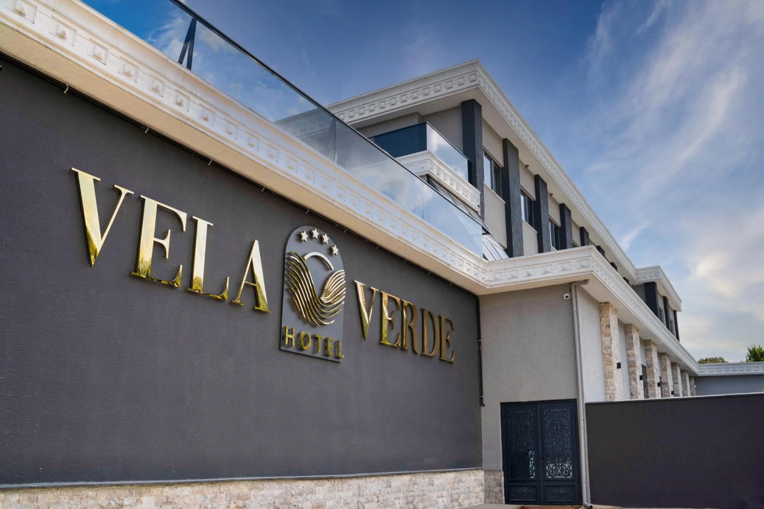 Facade/entrance in Vela Verde Hotel & SPA